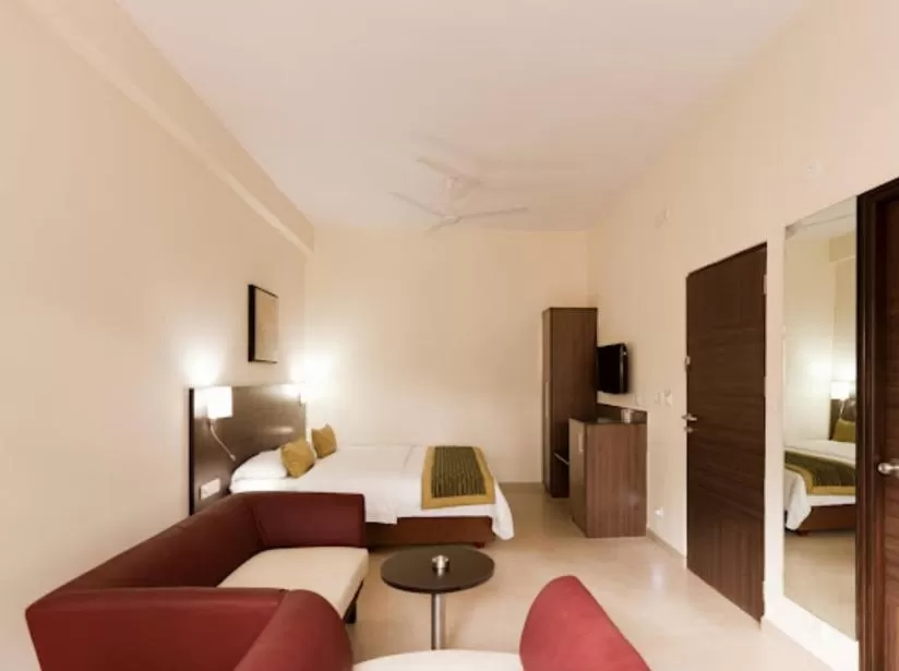 Bedroom, Bed in Mallige Residency