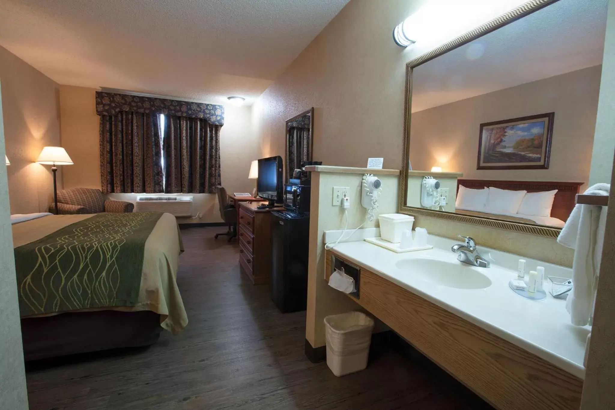 Photo of the whole room, Bathroom in Miles City Hotel