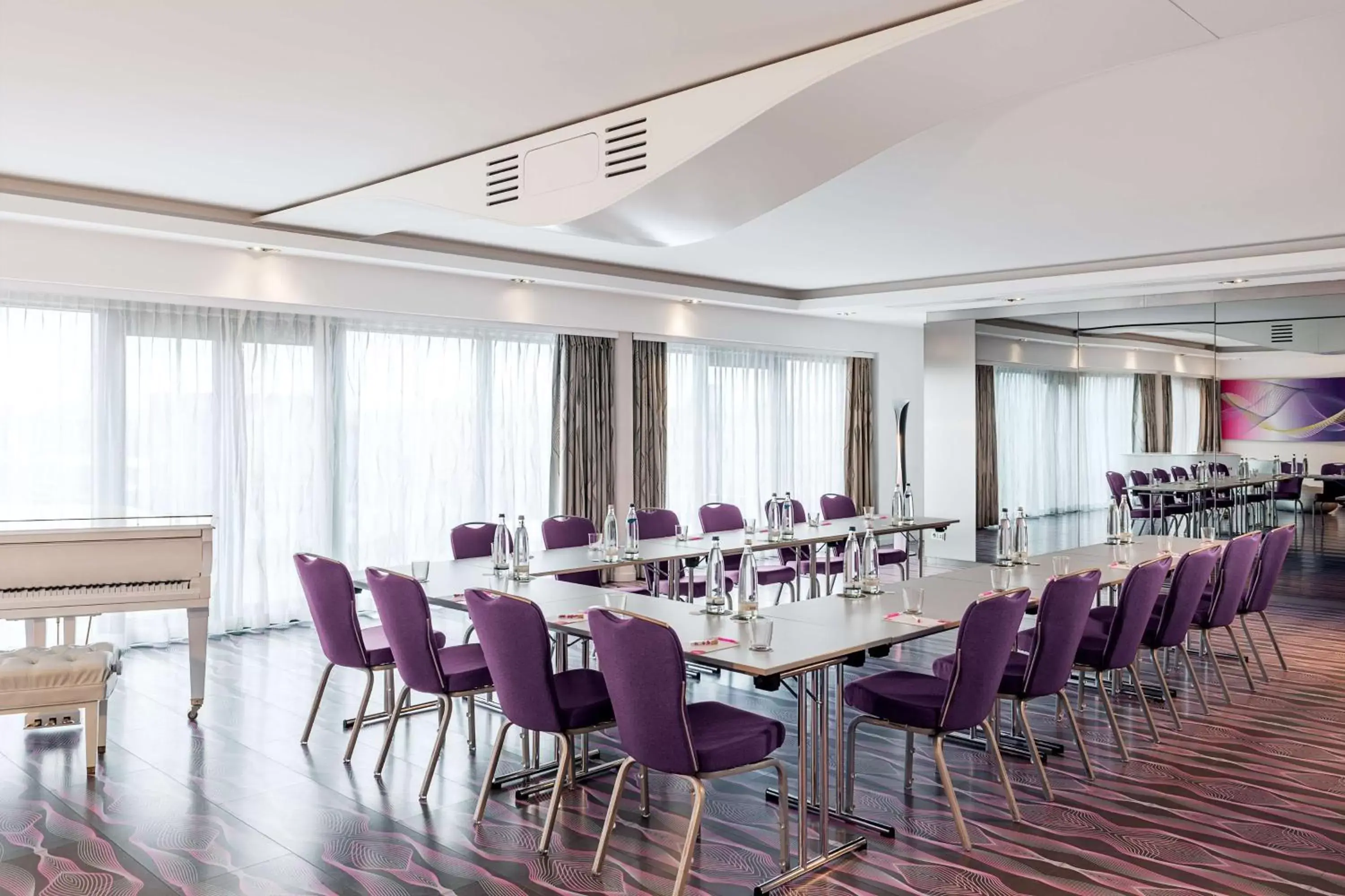 Meeting/conference room in nhow Berlin