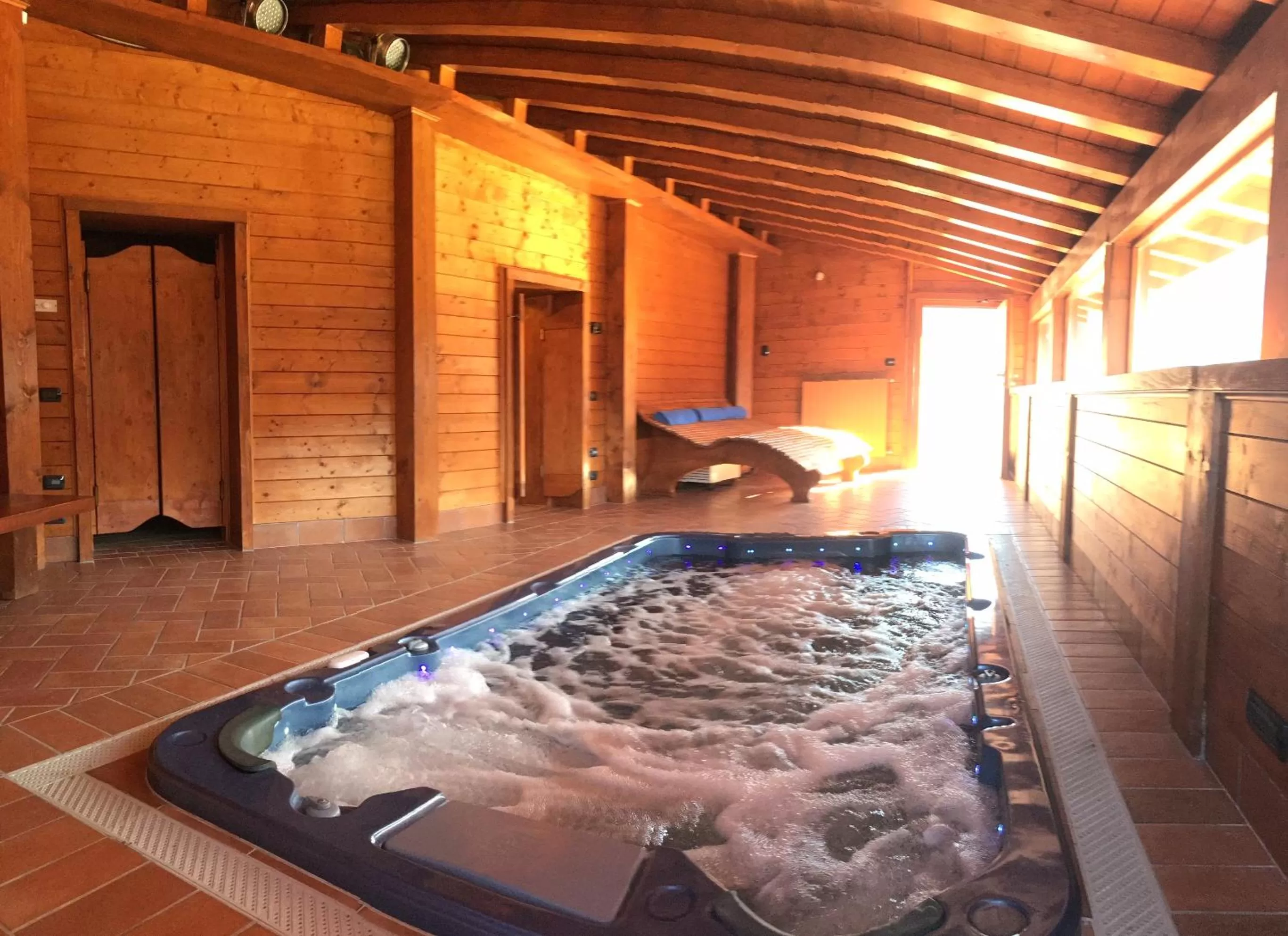 Hot Tub in Resort Ninfea San Pellegrino Terme