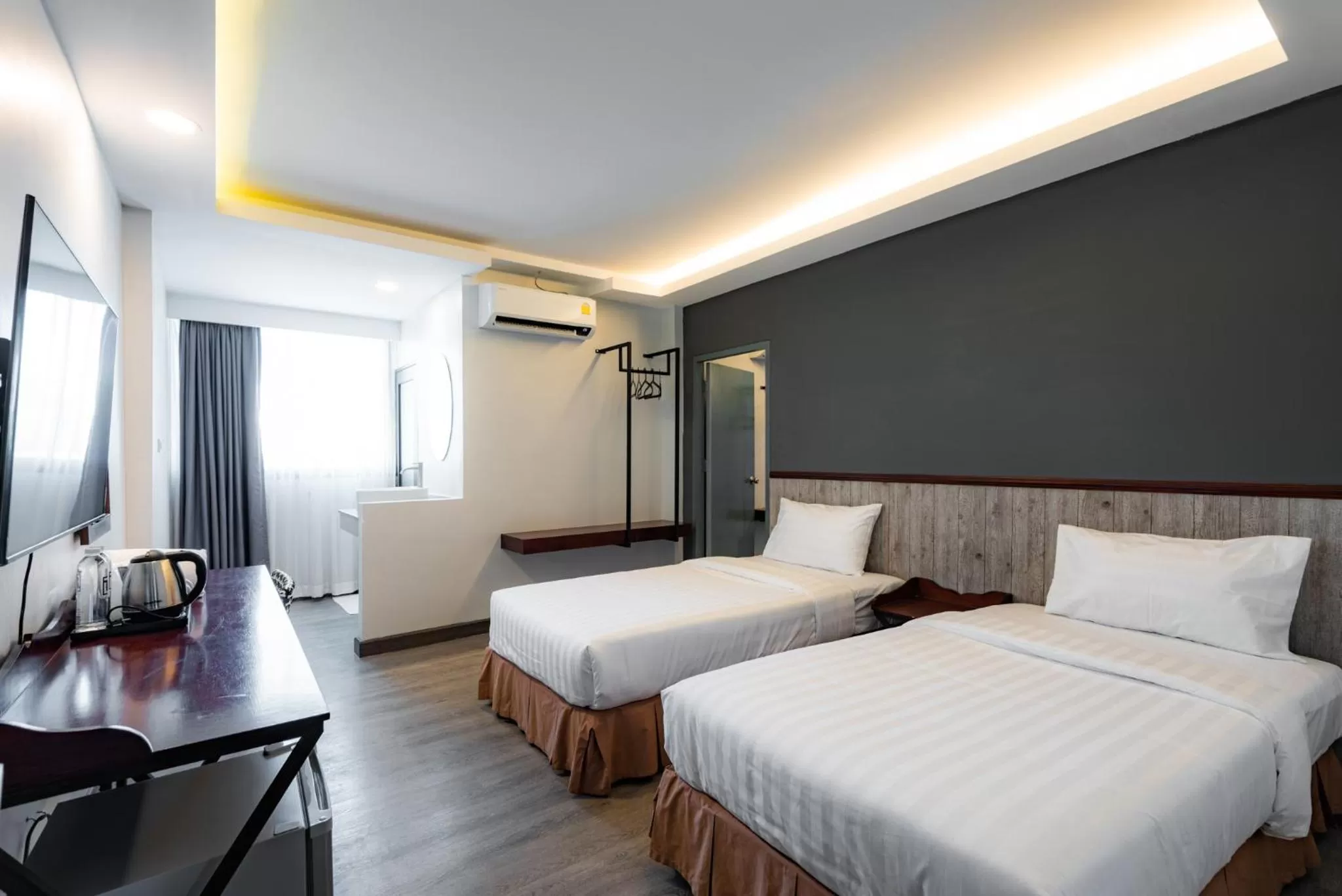 Bedroom, Bed in Luck Thai Hotel