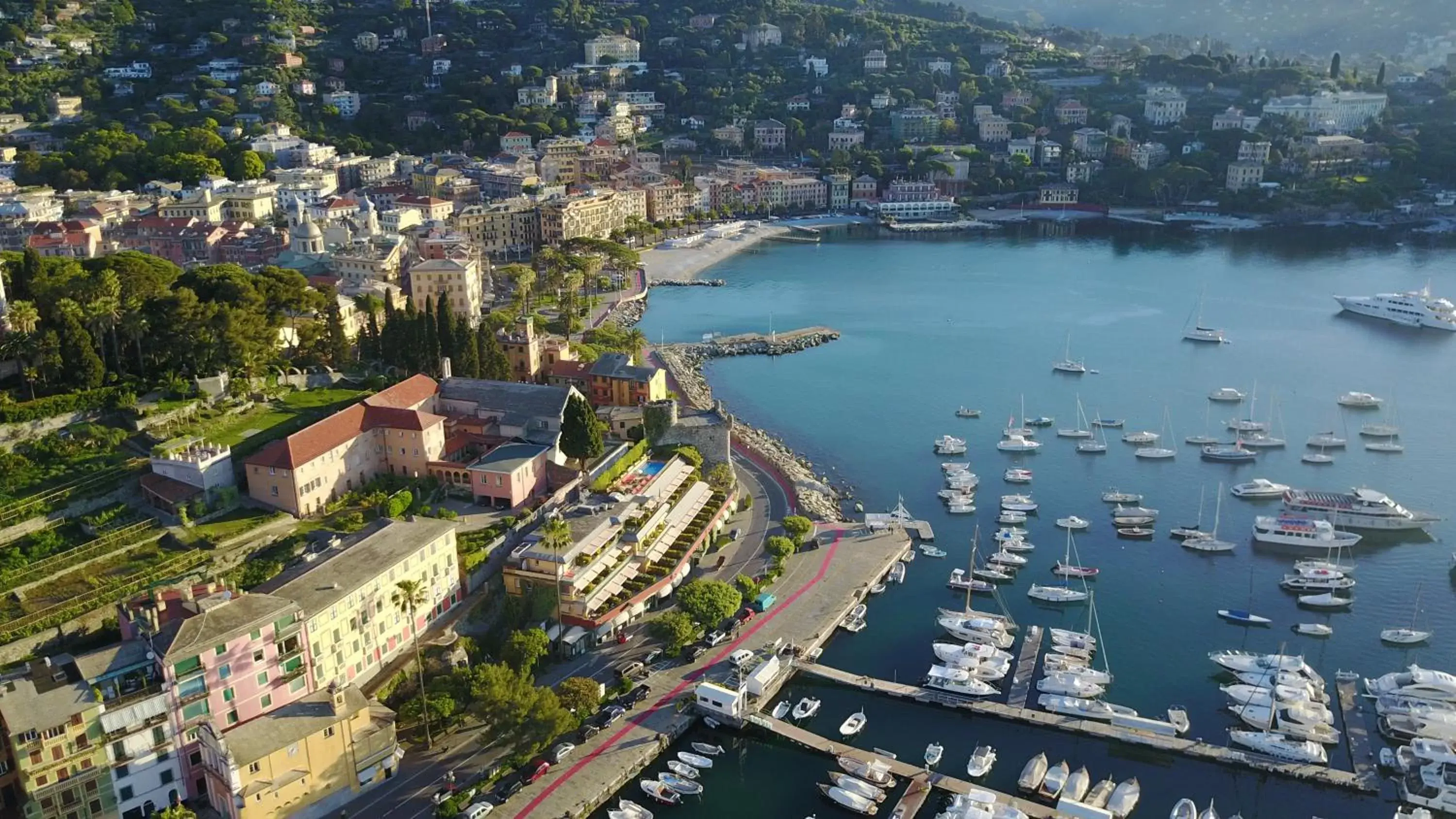 Bird's eye view, Bird's-eye View in Hotel Laurin