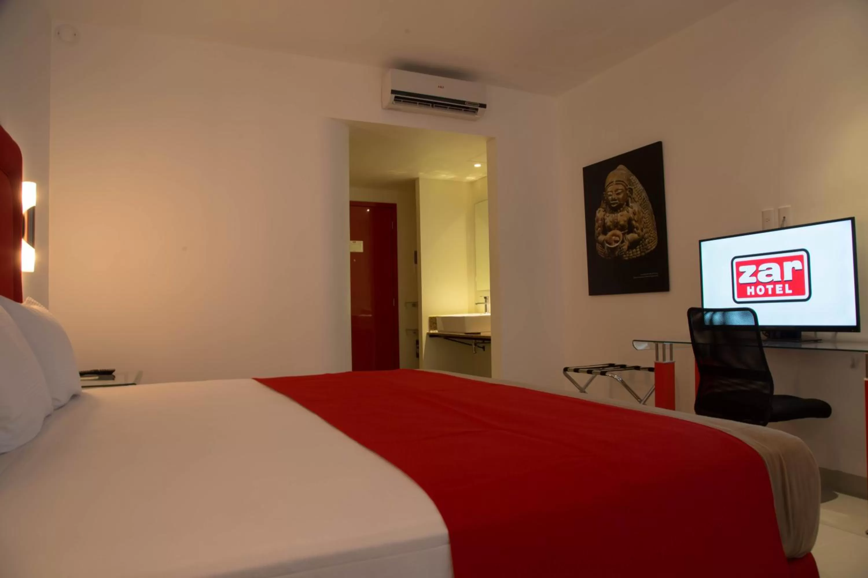 Photo of the whole room, Bed in Hotel Zar Merida