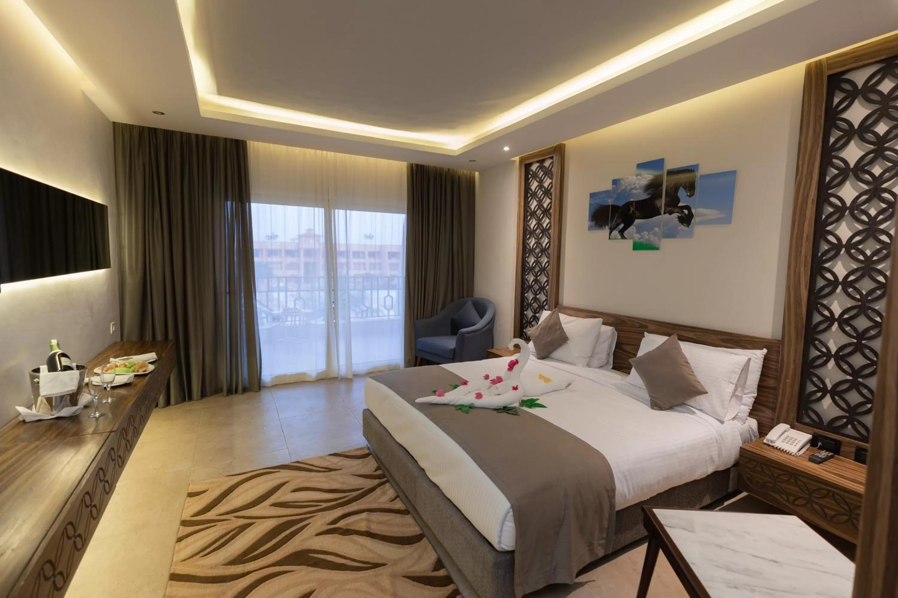 Photo of the whole room, Bed in Jasmine Palace Resort