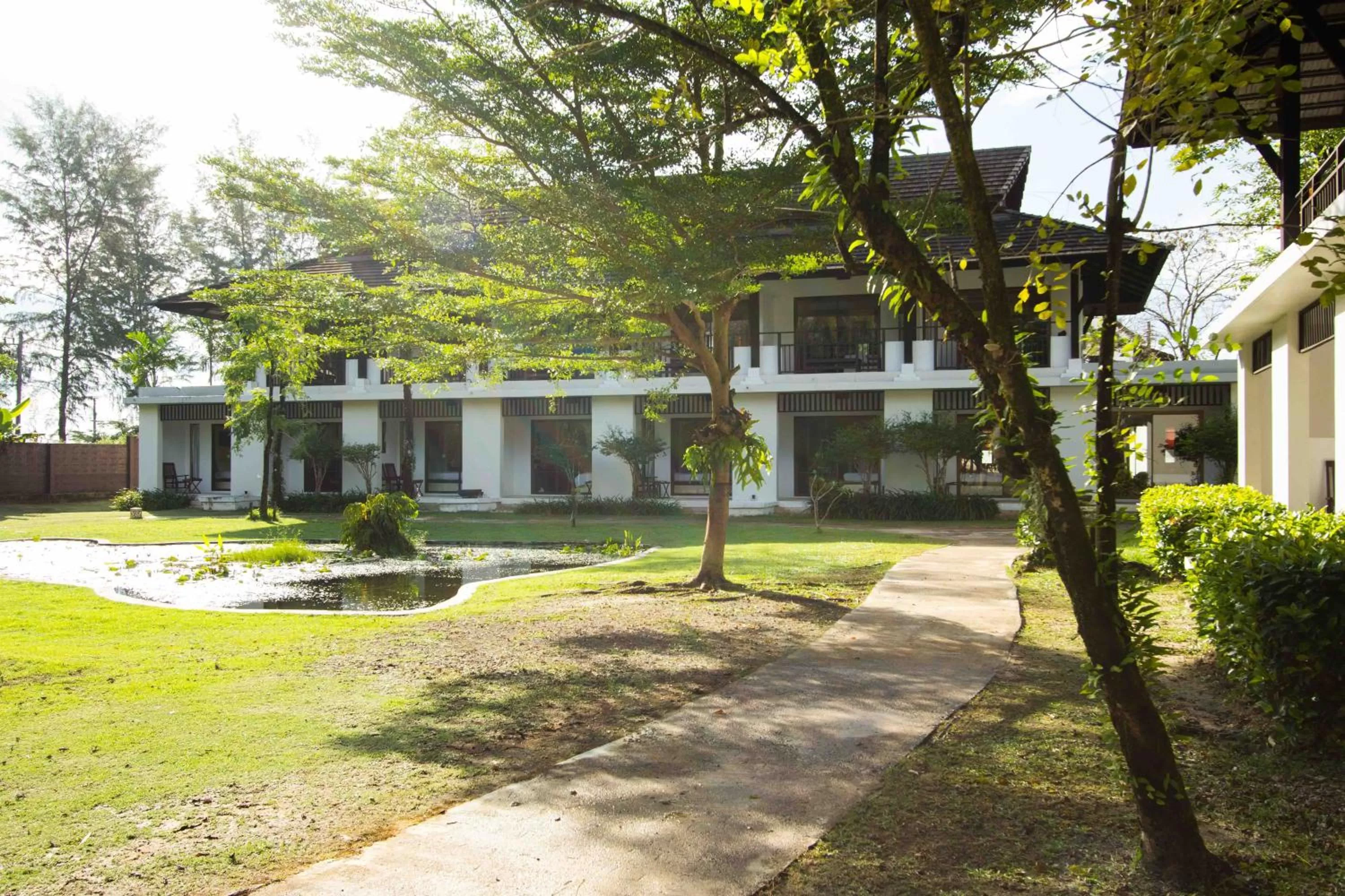 Garden in Palm Galleria Resort
