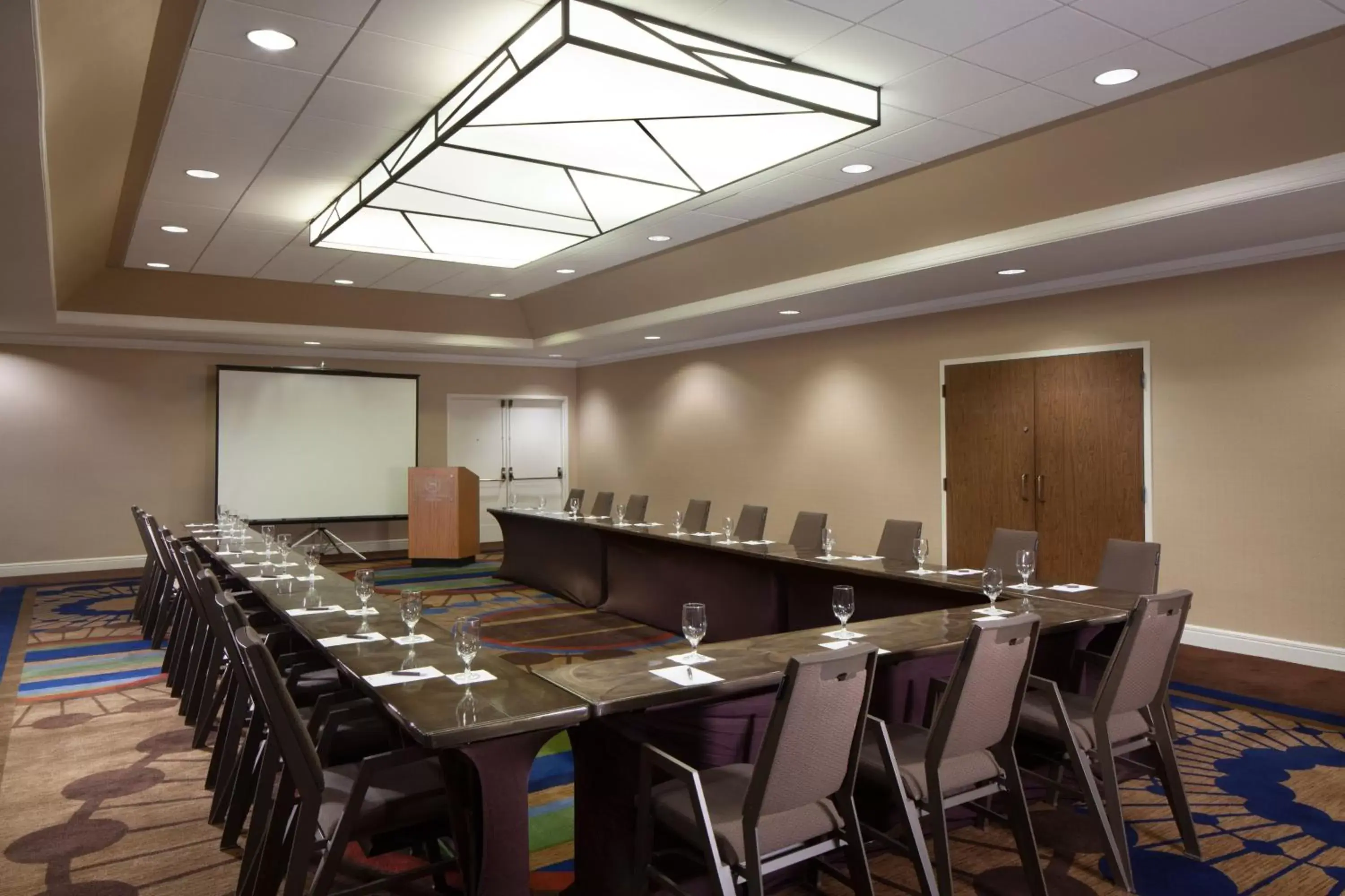 Meeting/conference room in Sheraton Anchorage Hotel