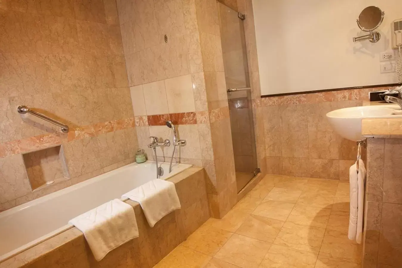 Bath, Bathroom in Waterfront Cebu City Hotel & Casino