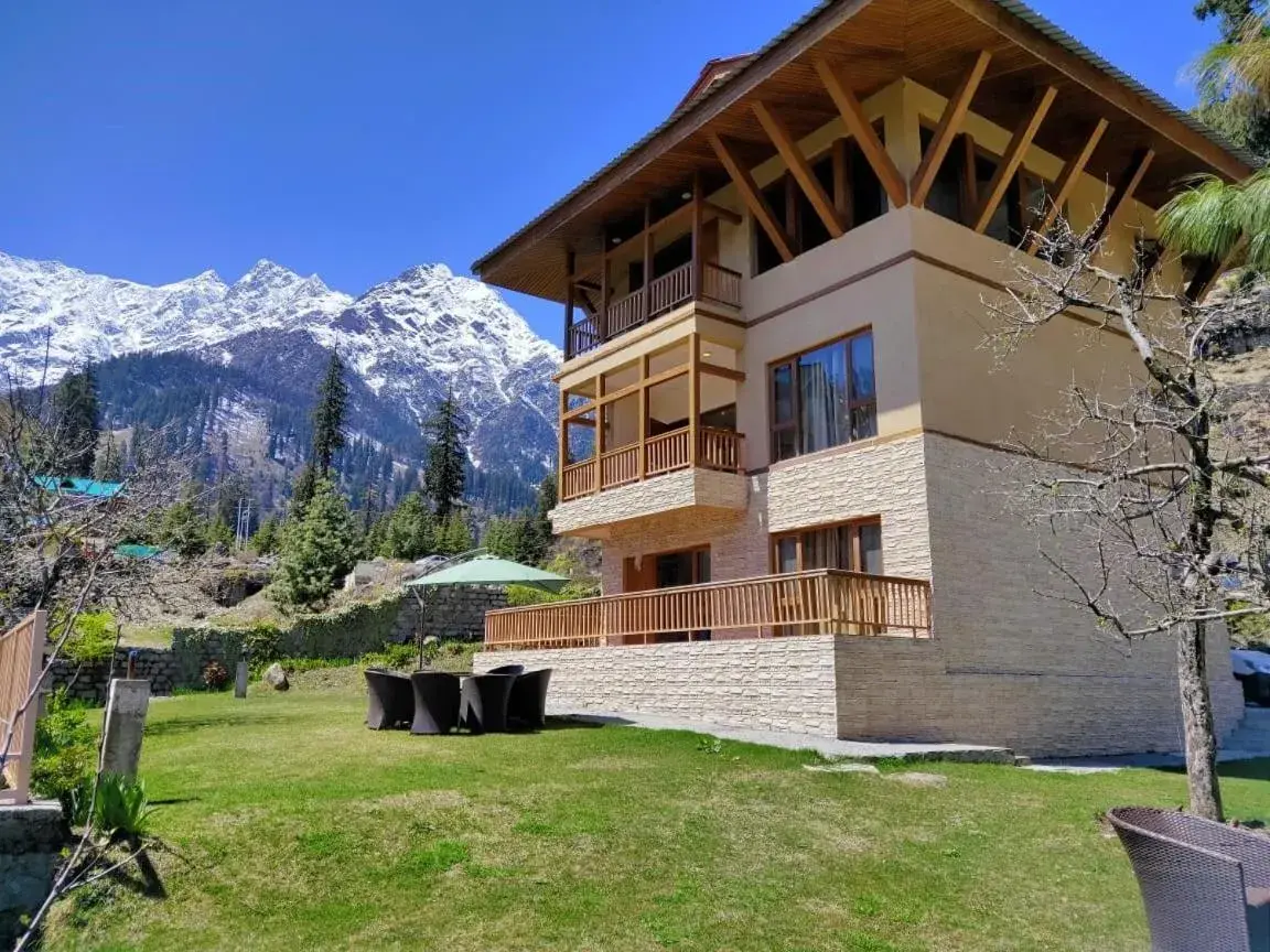 Property Building in Solang Valley Resort