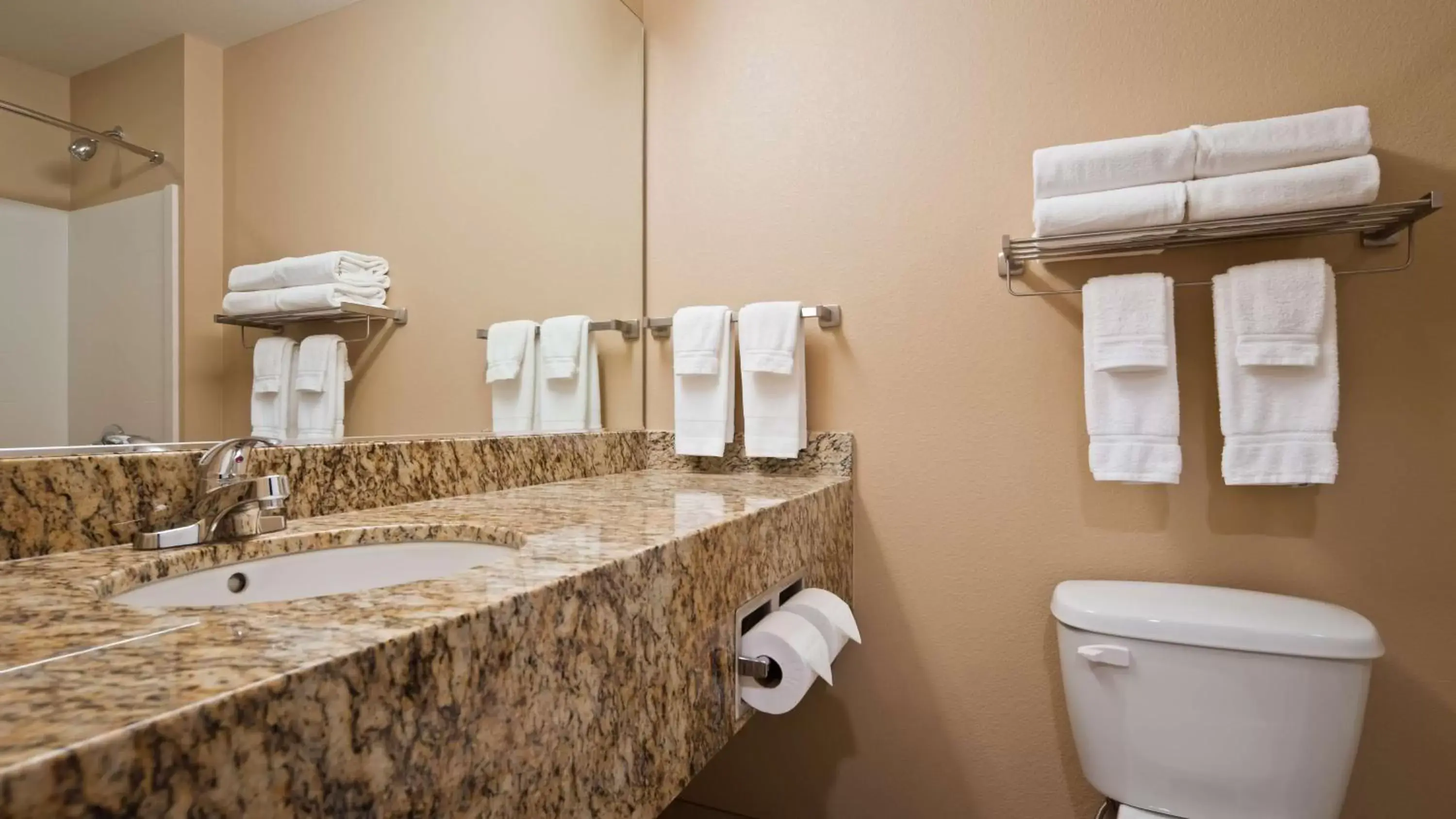 Bathroom in SureStay Hotel by Best Western Blackwell