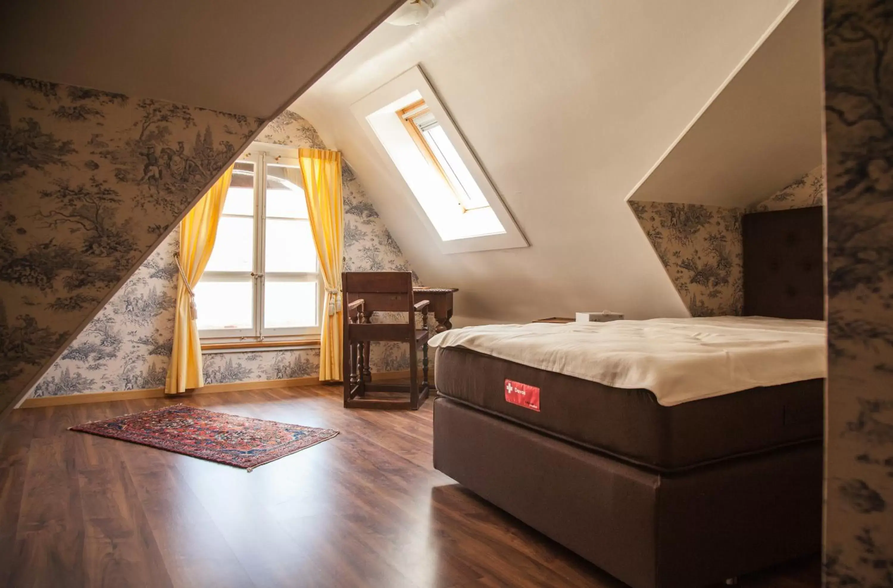 Single Room in Hôtel Les Vieux Toits