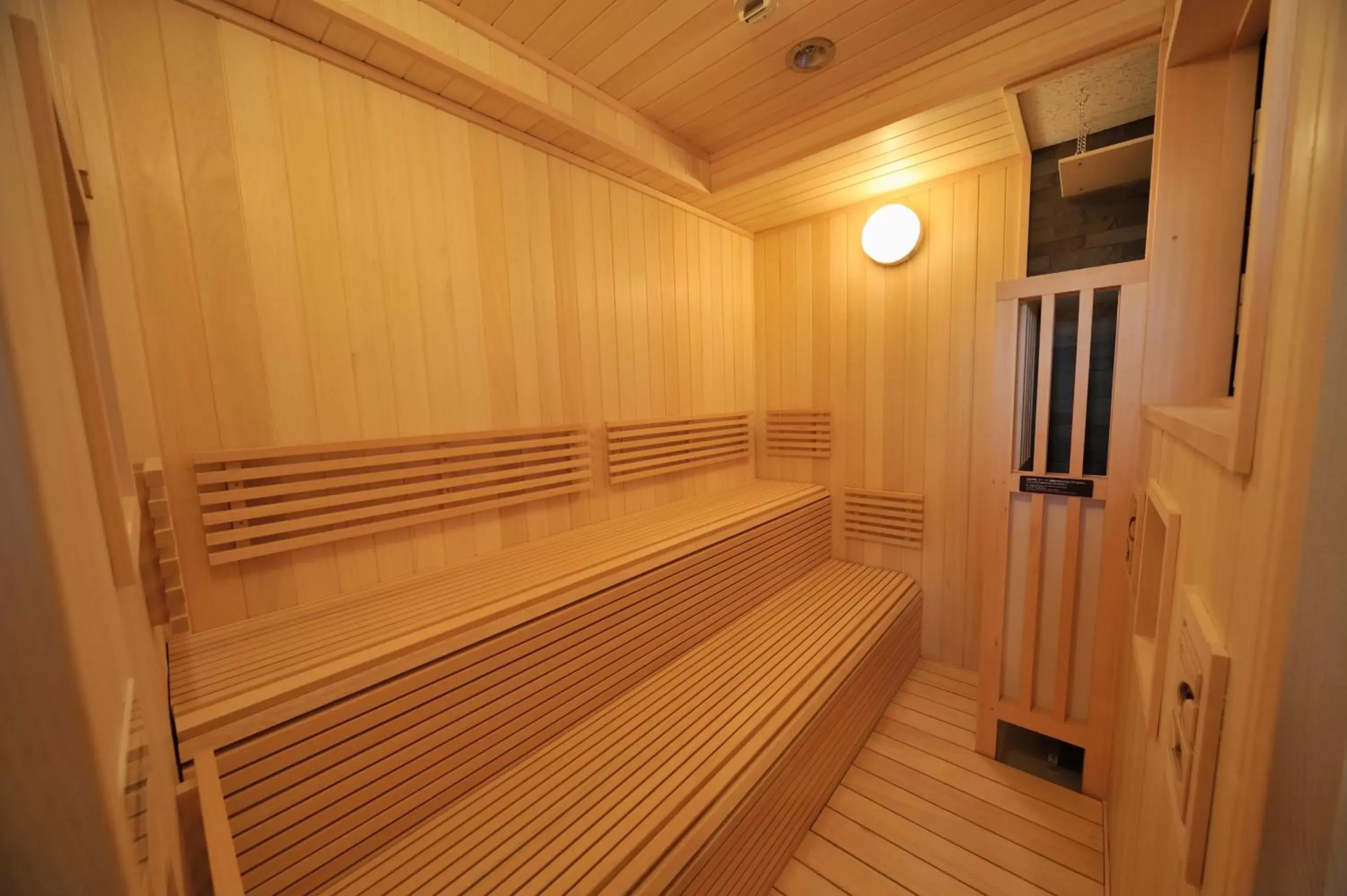 Sauna in Dormy Inn Ueno Okachimachi