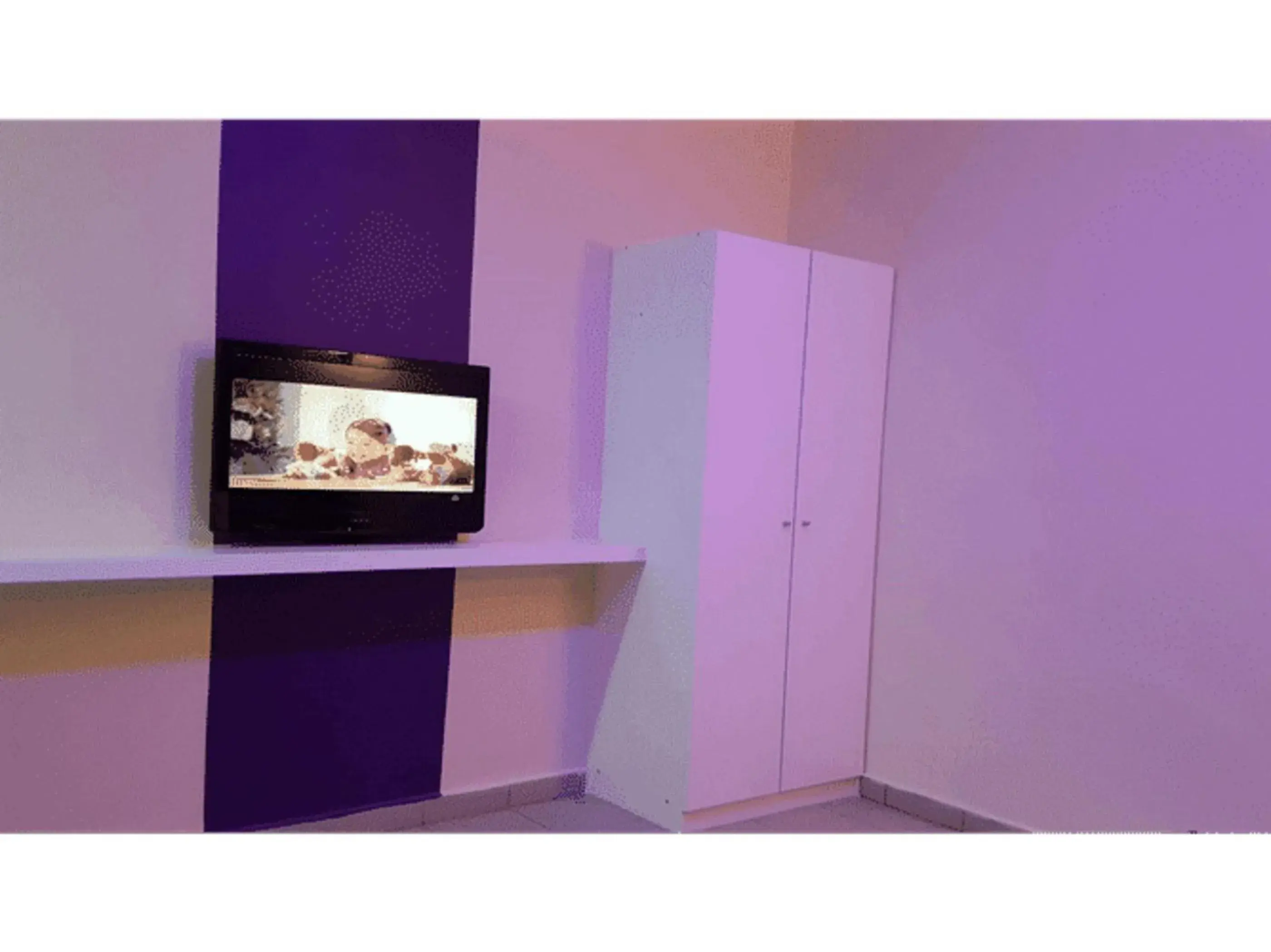 TV and multimedia, TV/Entertainment Center in Biz Hotel