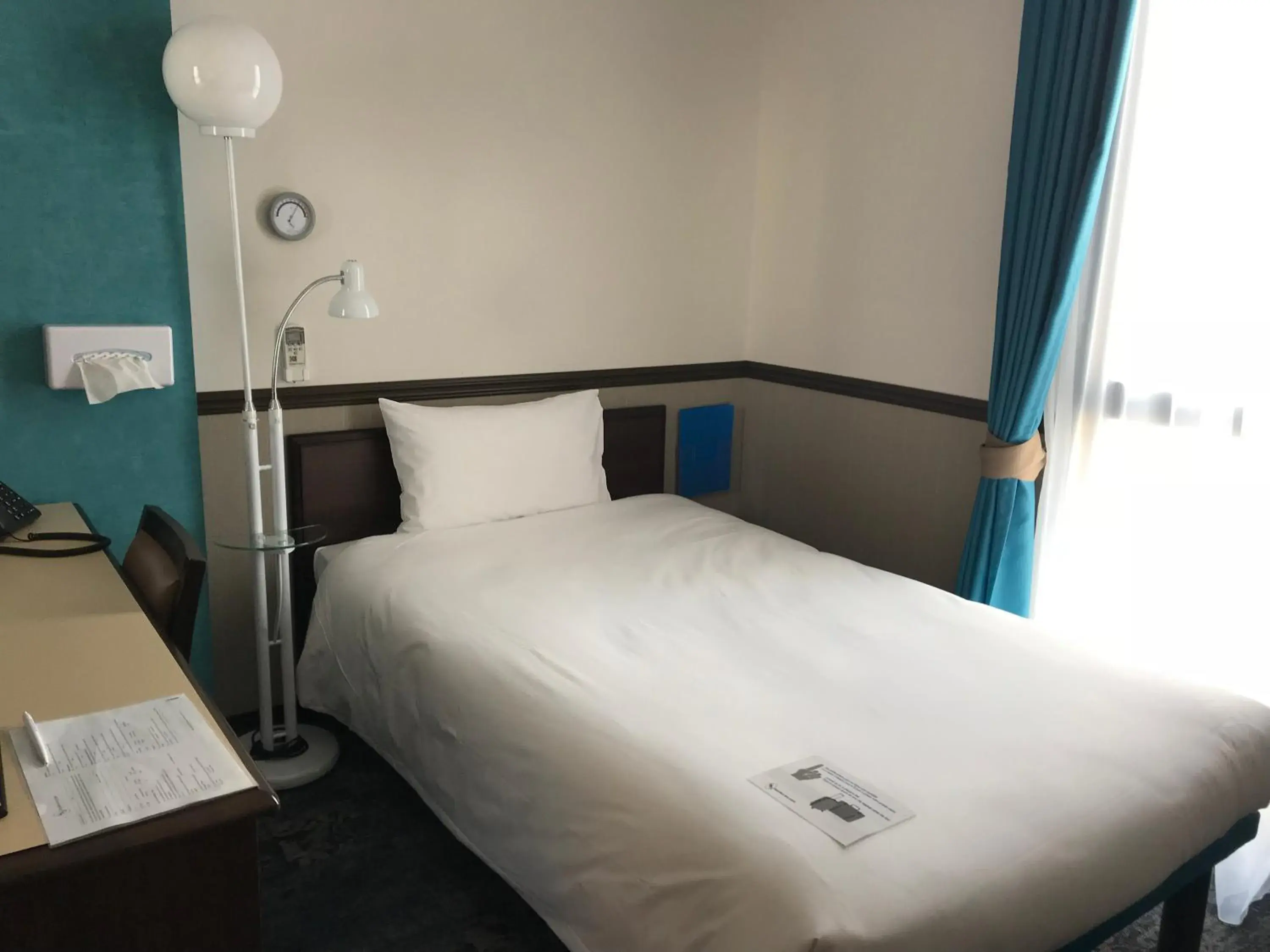 Photo of the whole room, Bed in Toyoko INN Marseille Saint Charles