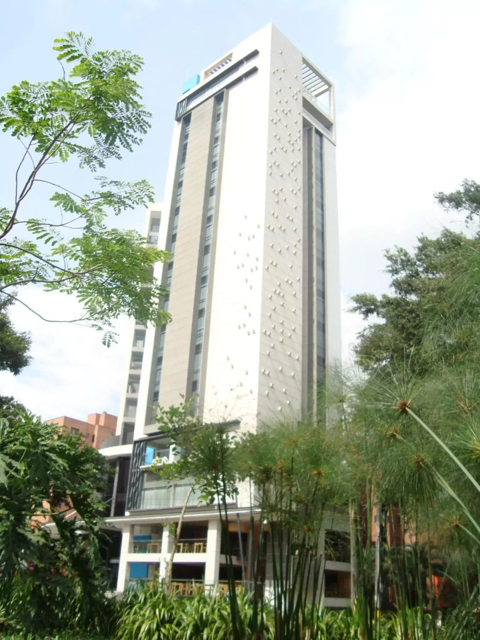 Facade/entrance, Property Building in Inntu Hotel