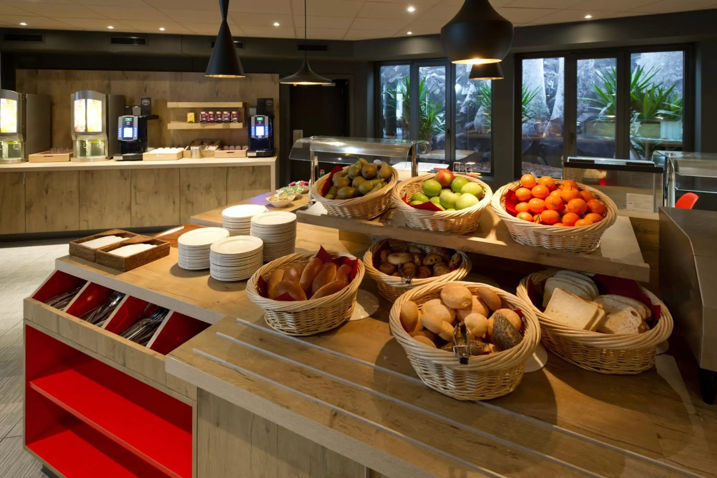 Restaurant/places to eat in ibis Gent Centrum St. Baafs Kathedraal