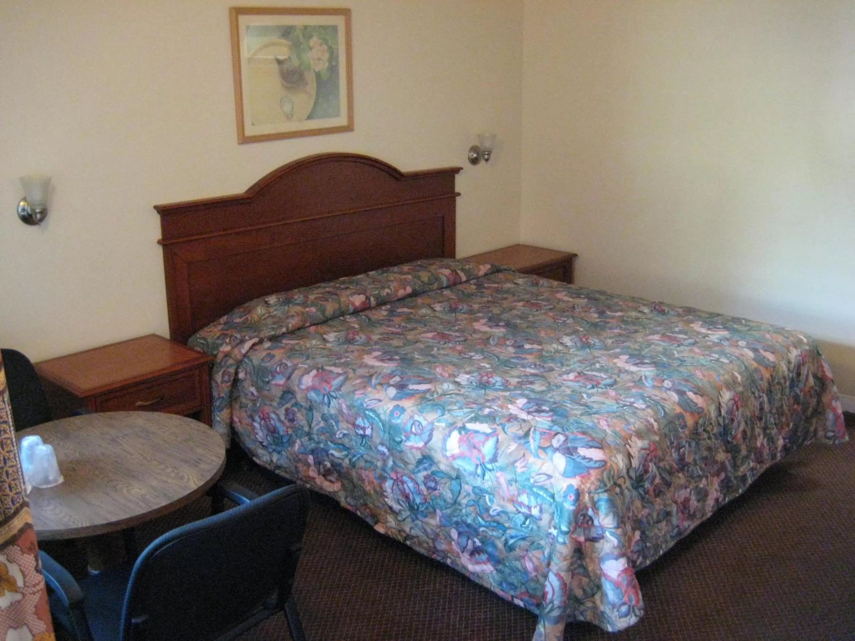 Bed in Hollywood La Brea Inn