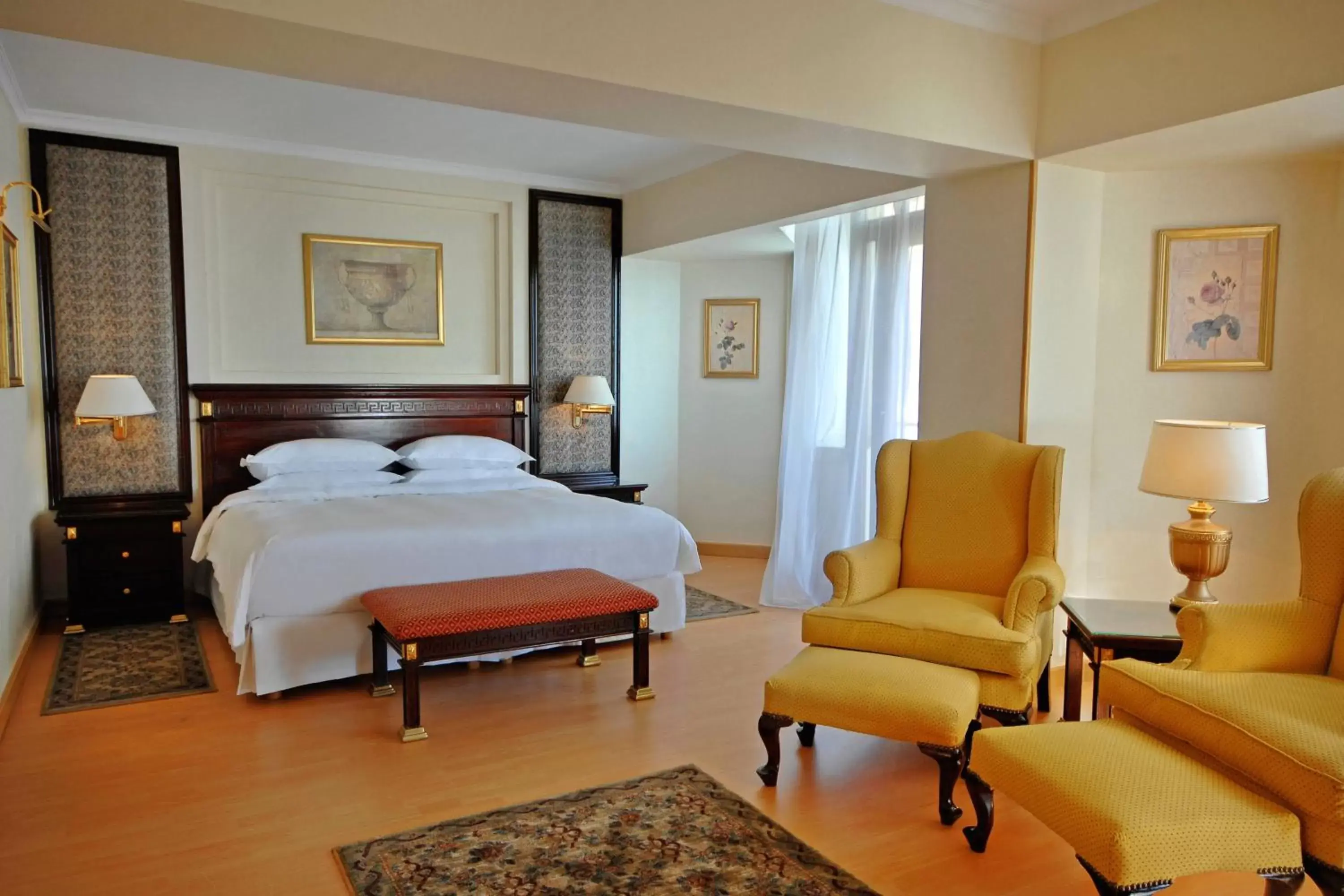 Bedroom, Bed in Sheraton Montazah Hotel