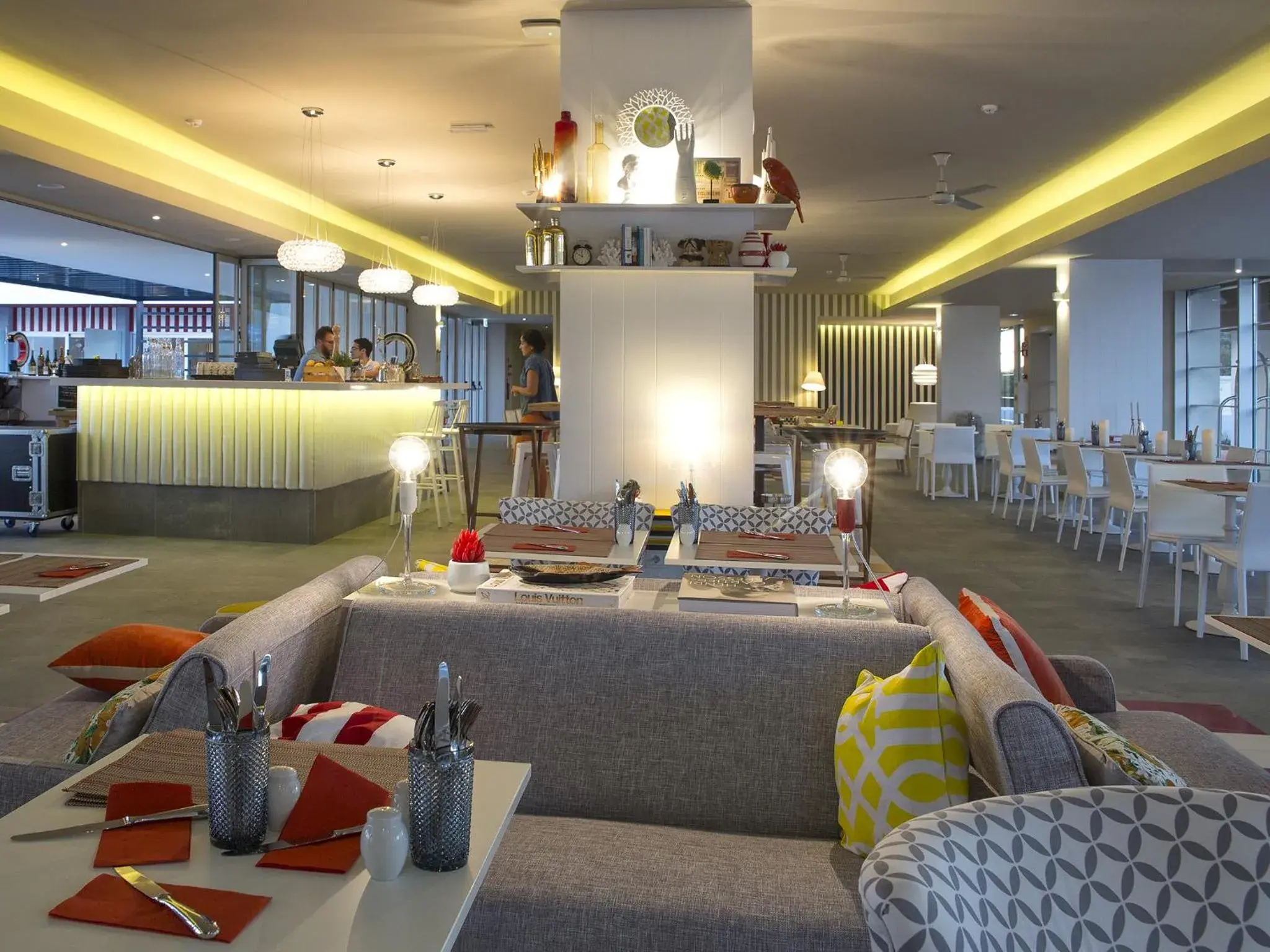 Lounge or bar, Restaurant/Places to Eat in Pestana Alvor South Beach Premium Suite Hotel