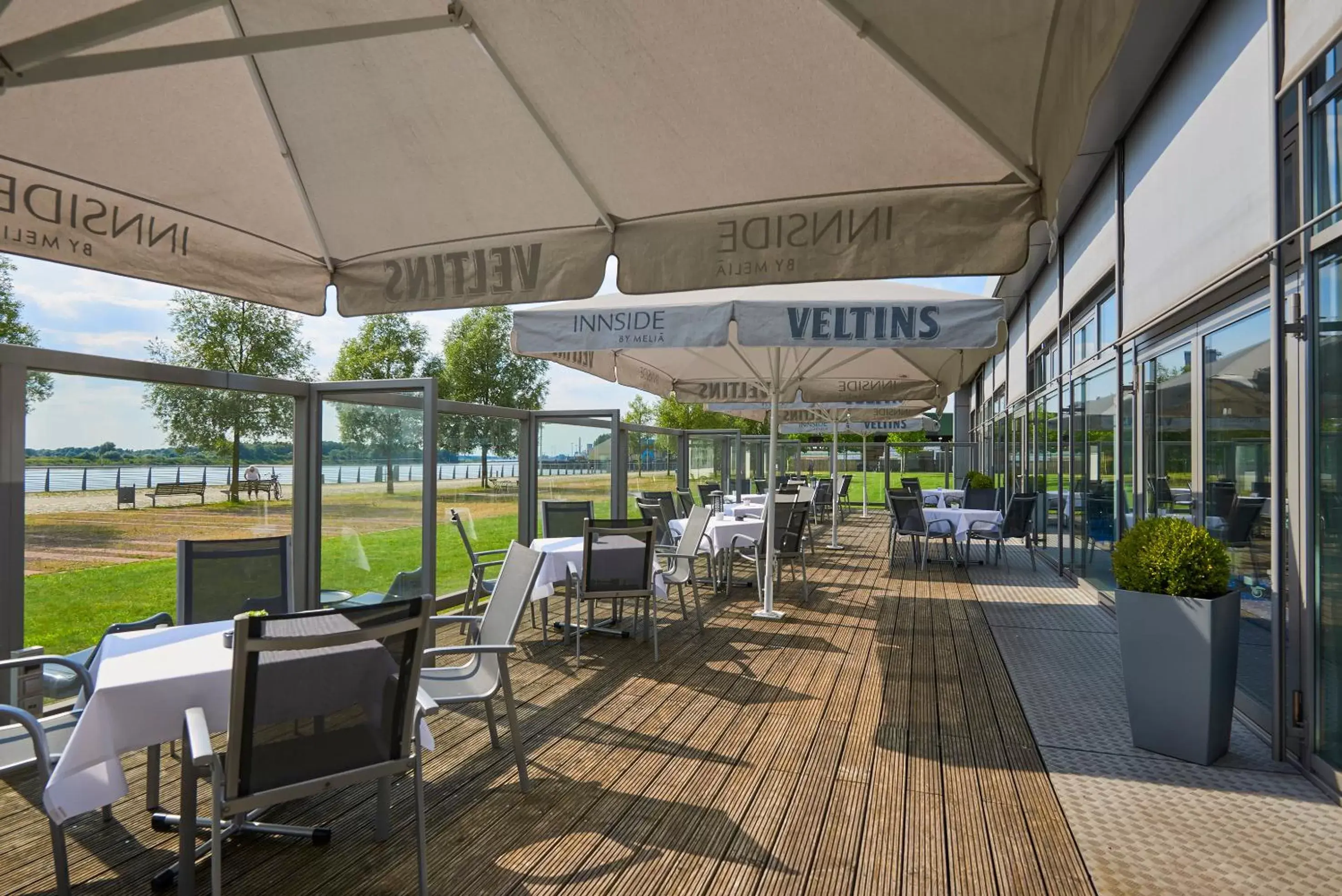 Restaurant/Places to Eat in INNSiDE by Meliá Bremen