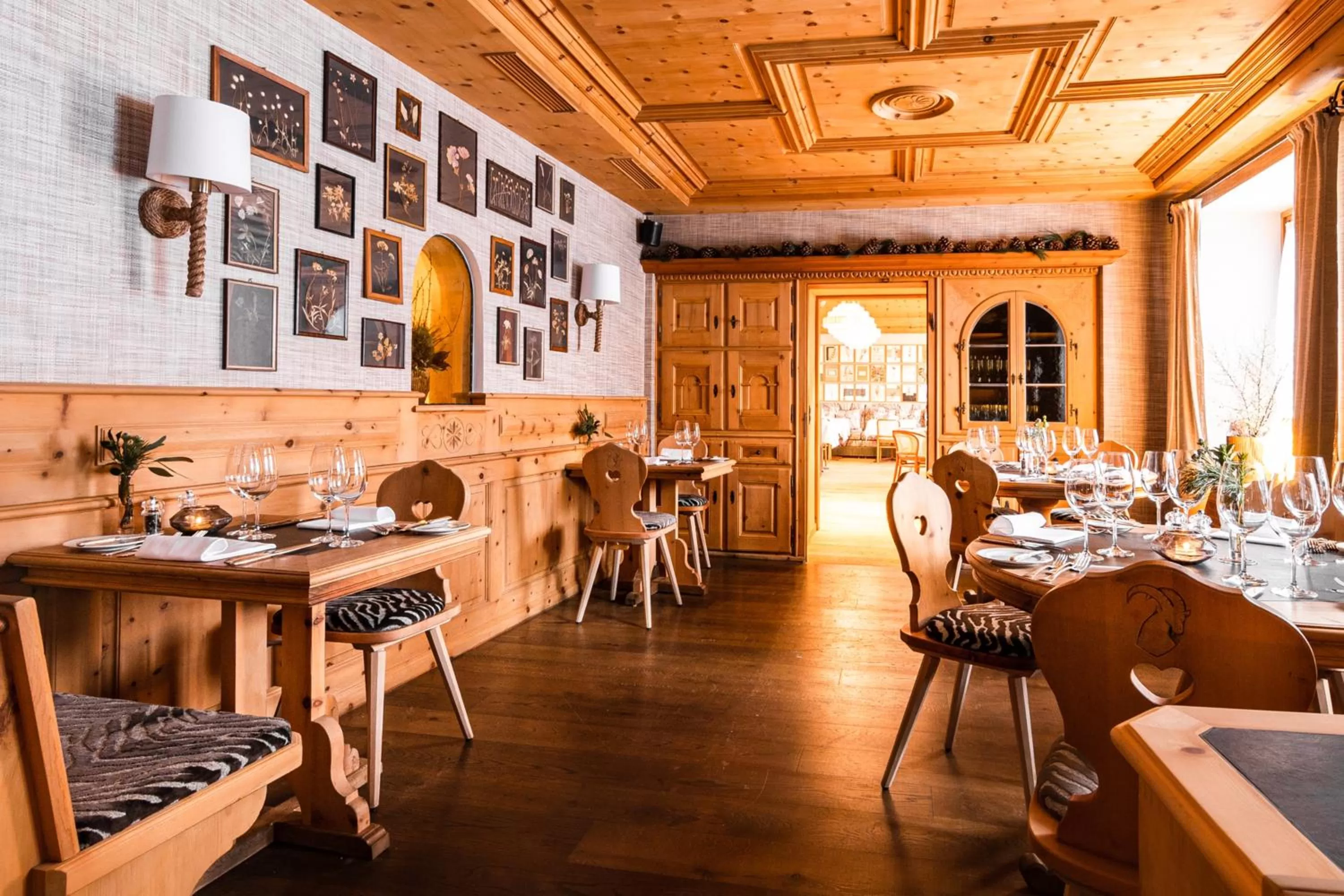 Restaurant/places to eat in Hotel Steinbock Pontresina