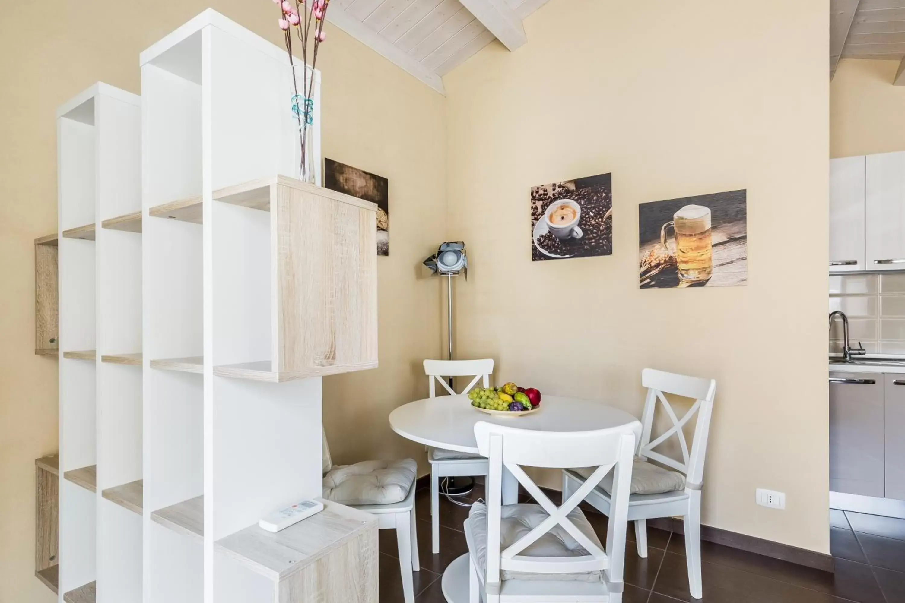 Dining Area in Modica for Family - Rooms and Apartments