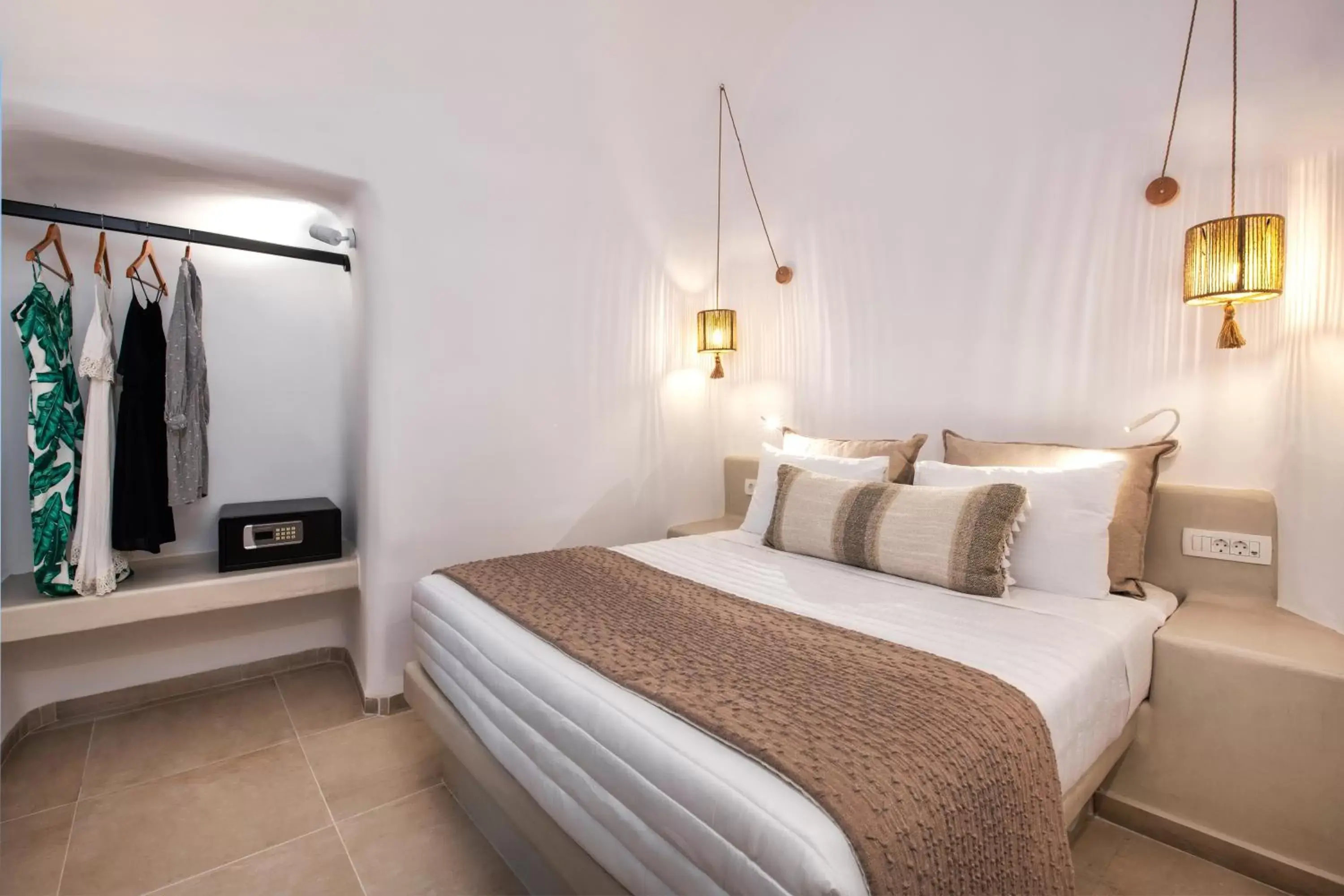 Bedroom, Bed in Hill Suites Bedroom, Bed in Hill Suites