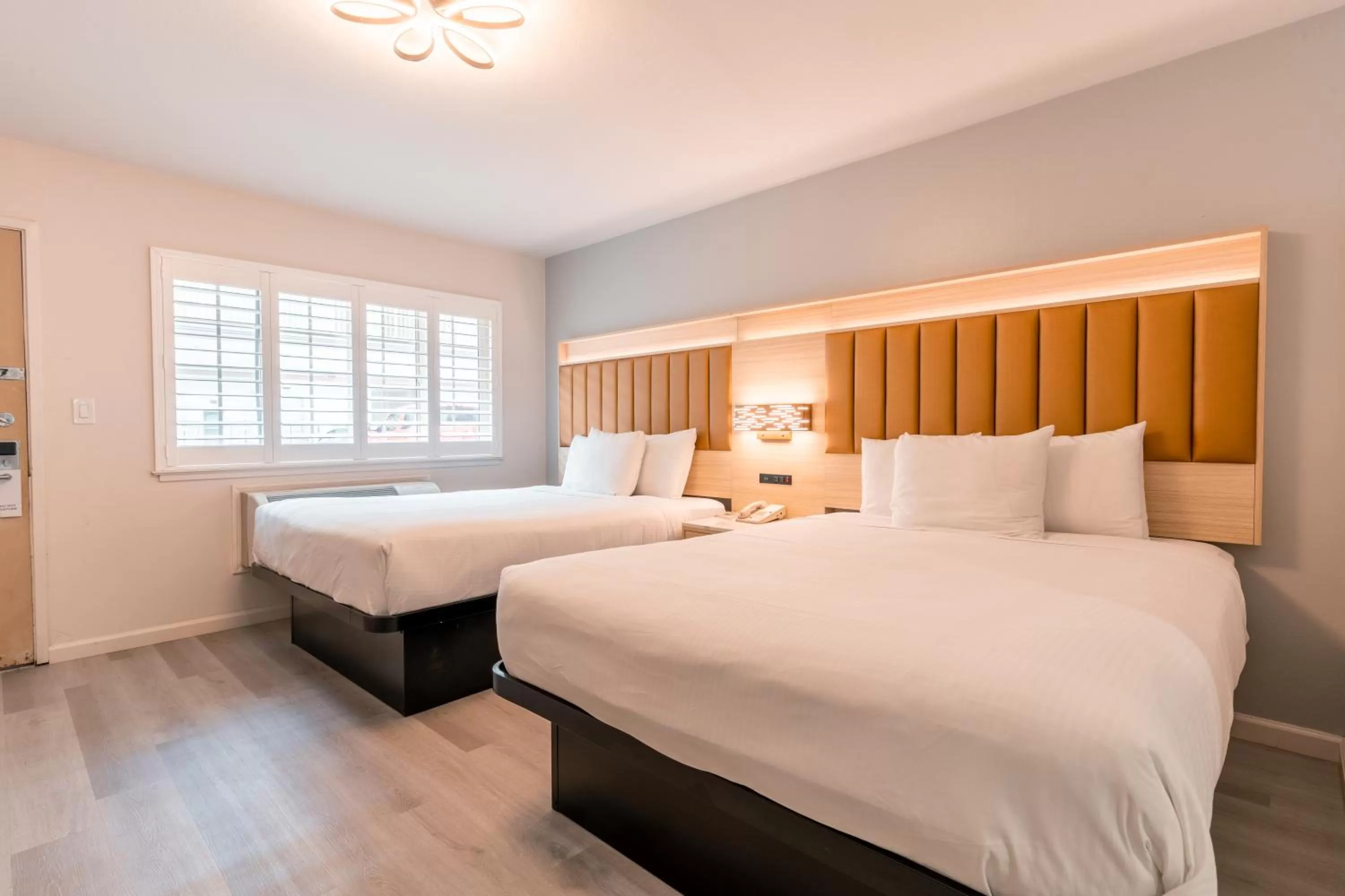 Bed in Inn on Broadway