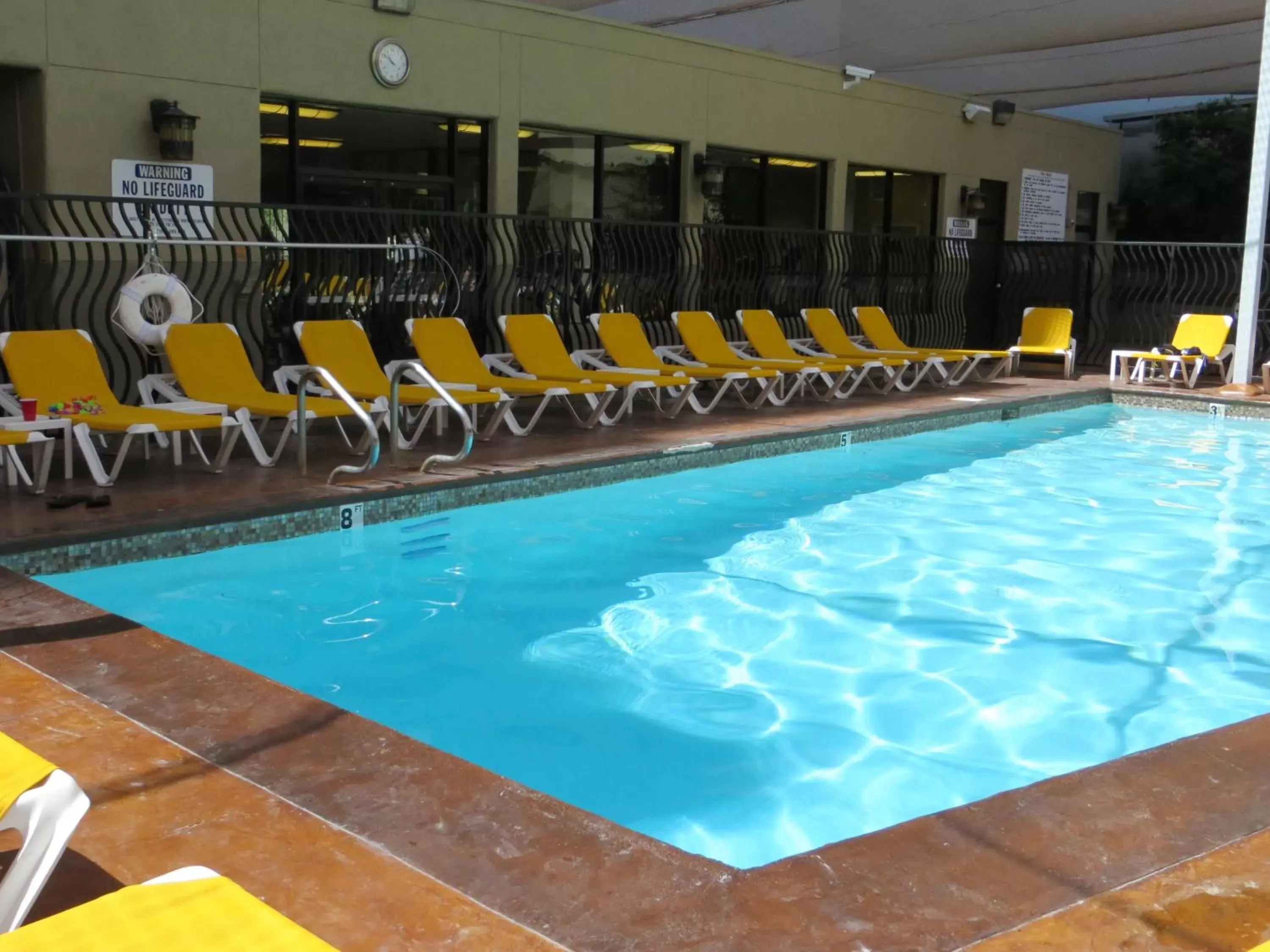 Swimming Pool in Jockey Resort Suites Center Strip
