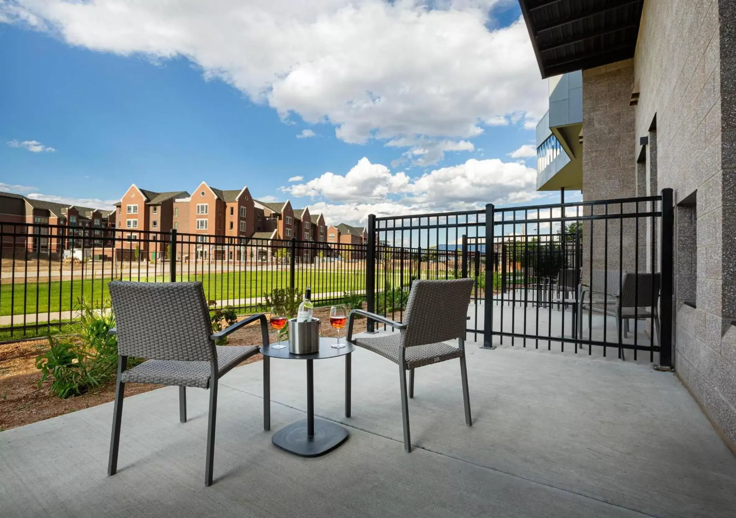 Patio, Balcony/Terrace in Hotel Maverick