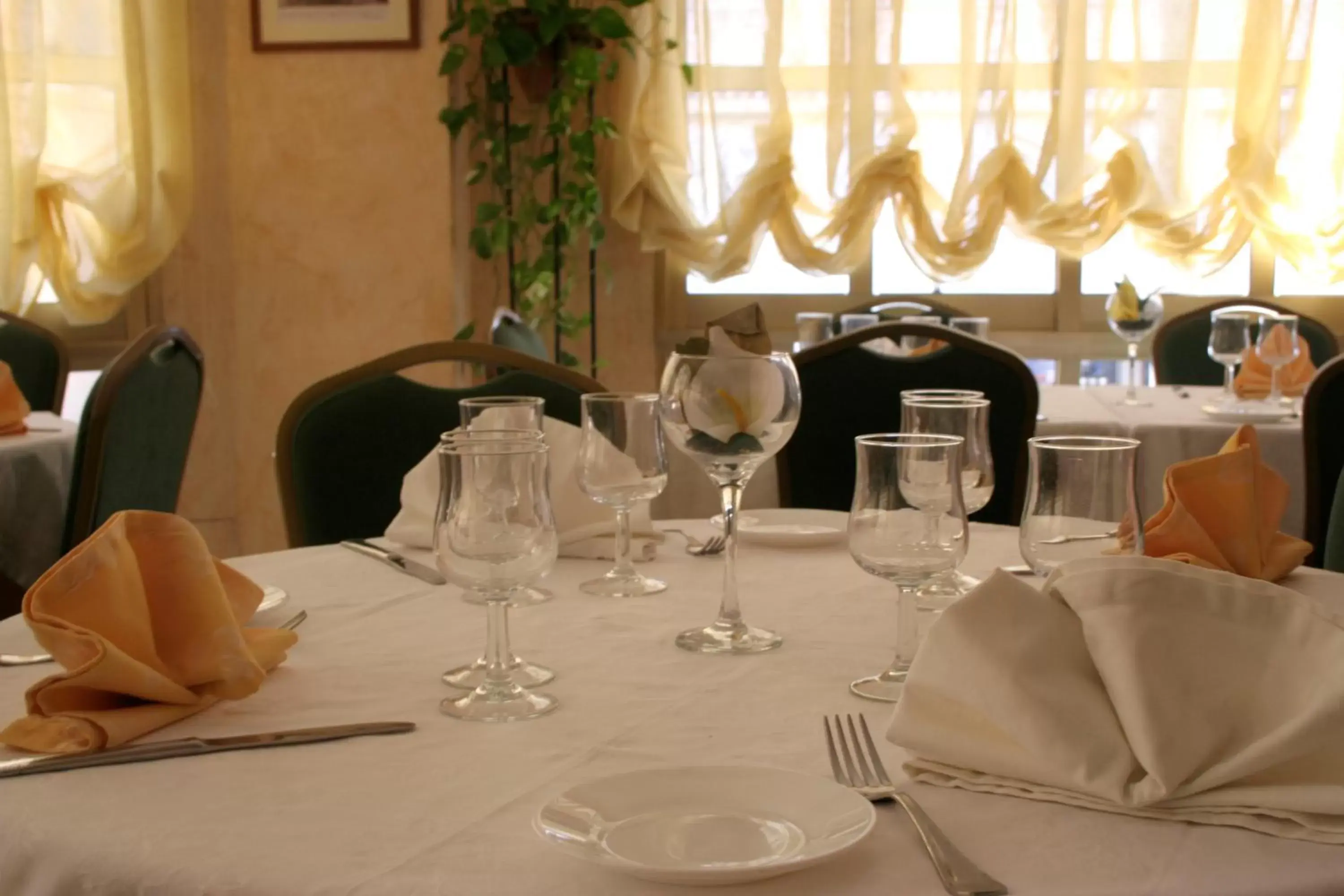 Banquet/Function facilities, Restaurant/Places to Eat in Hotel Mediterráneo