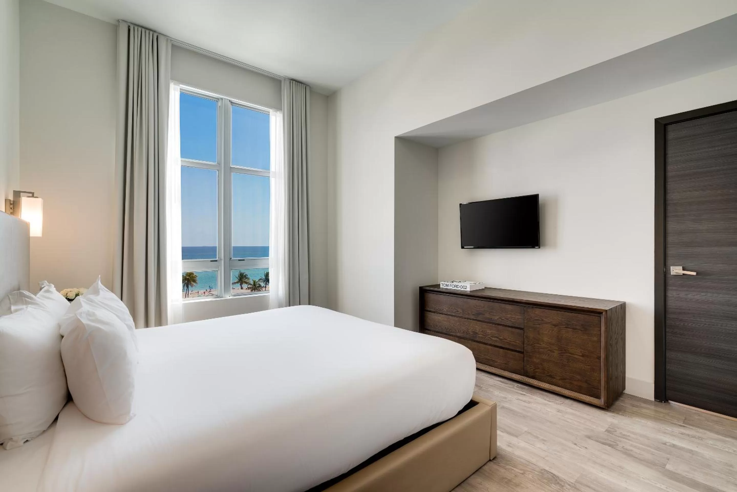 Bedroom, Bed in Costa Hollywood Beach Resort - An All Suite Hotel