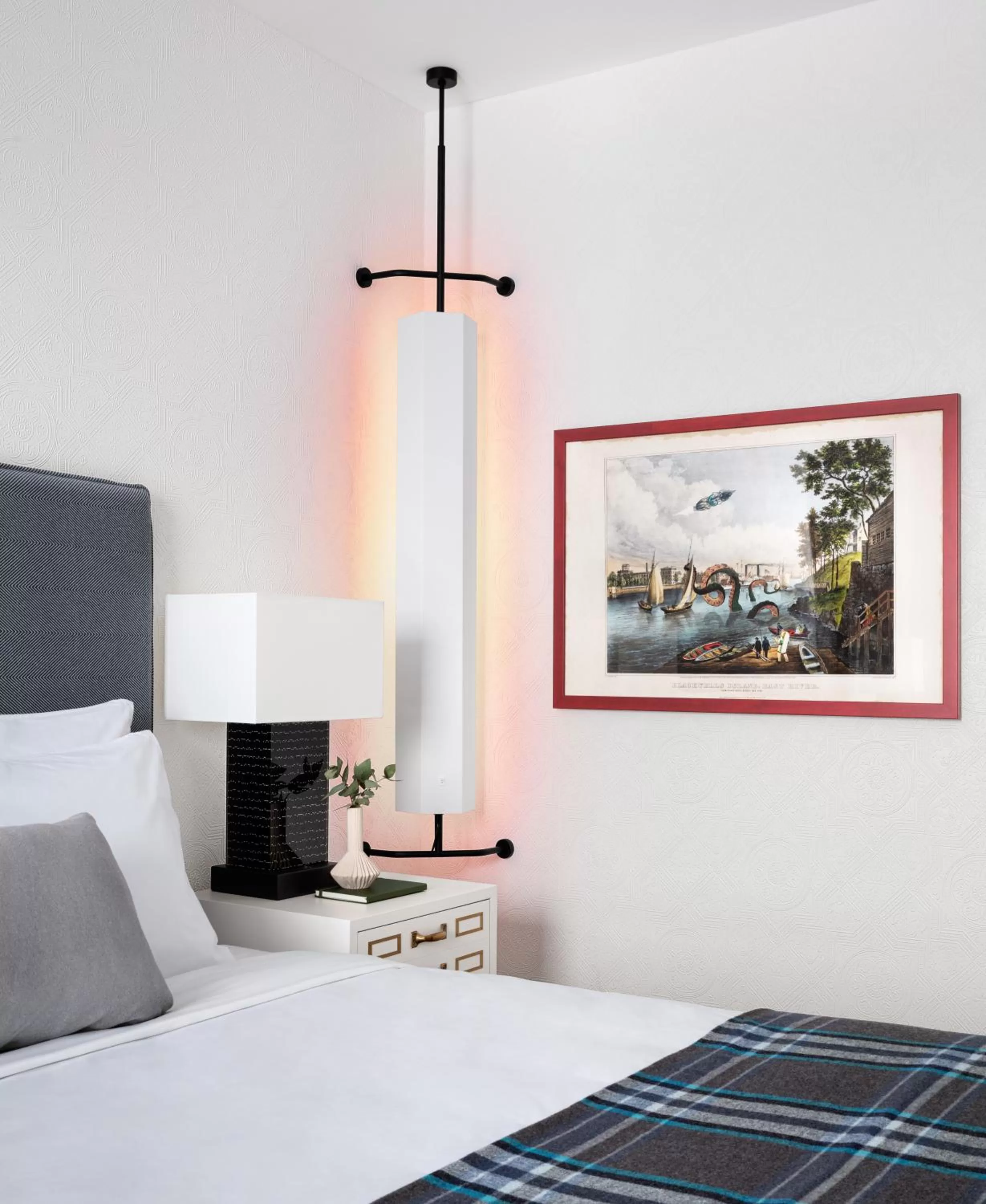 Photo of the whole room in Graduate by Hilton New York