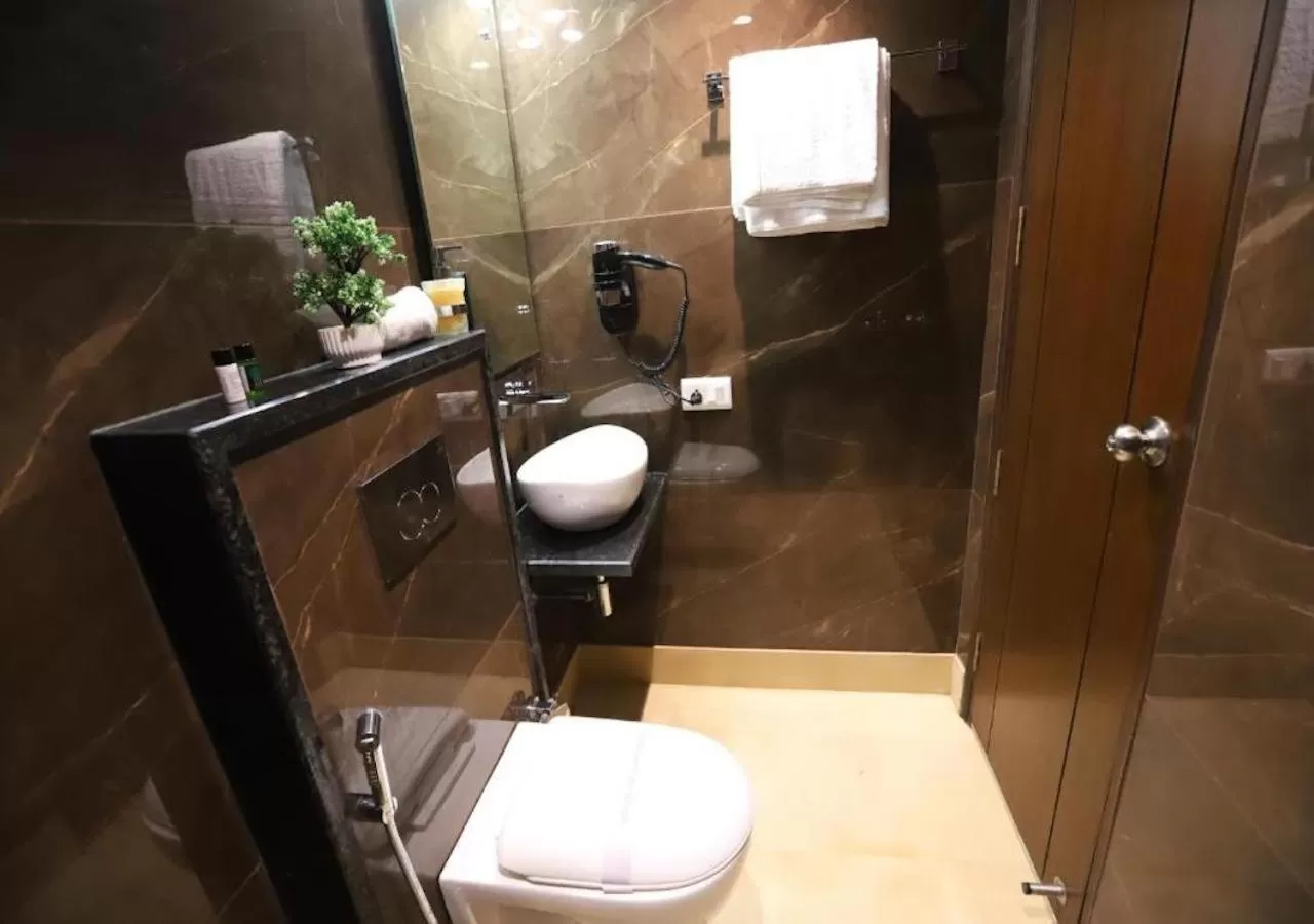 Bathroom in Hotel The Leaf - Gomti Nagar Lucknow