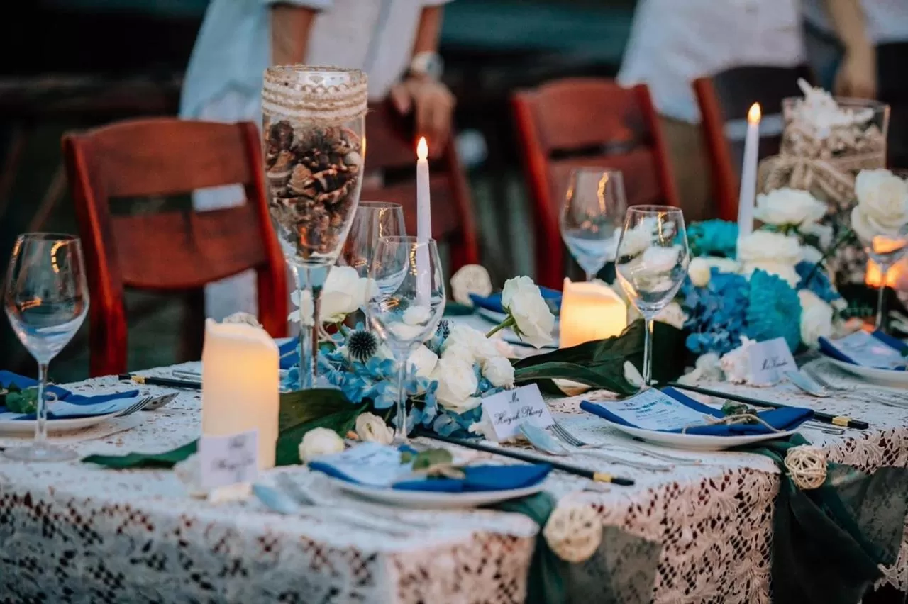 Restaurant/places to eat in Rocks Beach Boutique