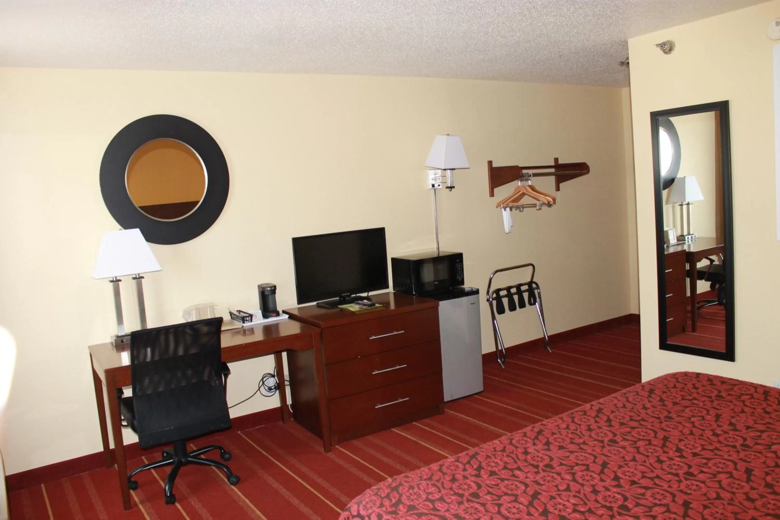 Days Inn by Wyndham Walcott Davenport