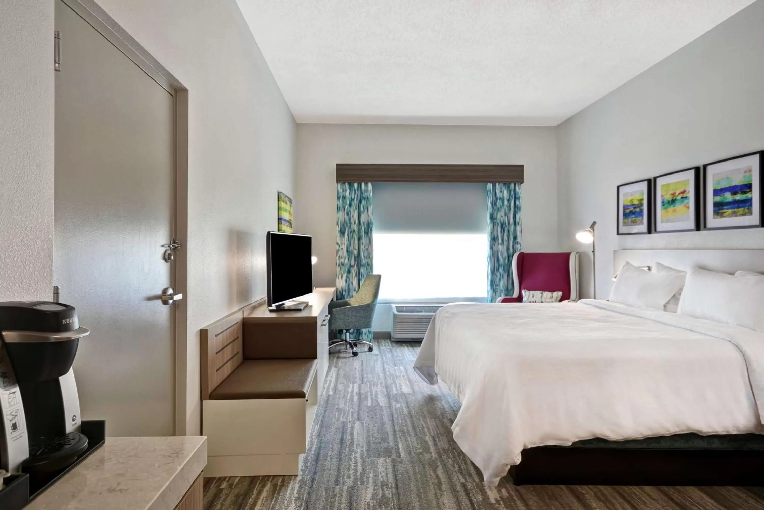 Bedroom, Bed in Hilton Garden Inn Panama City