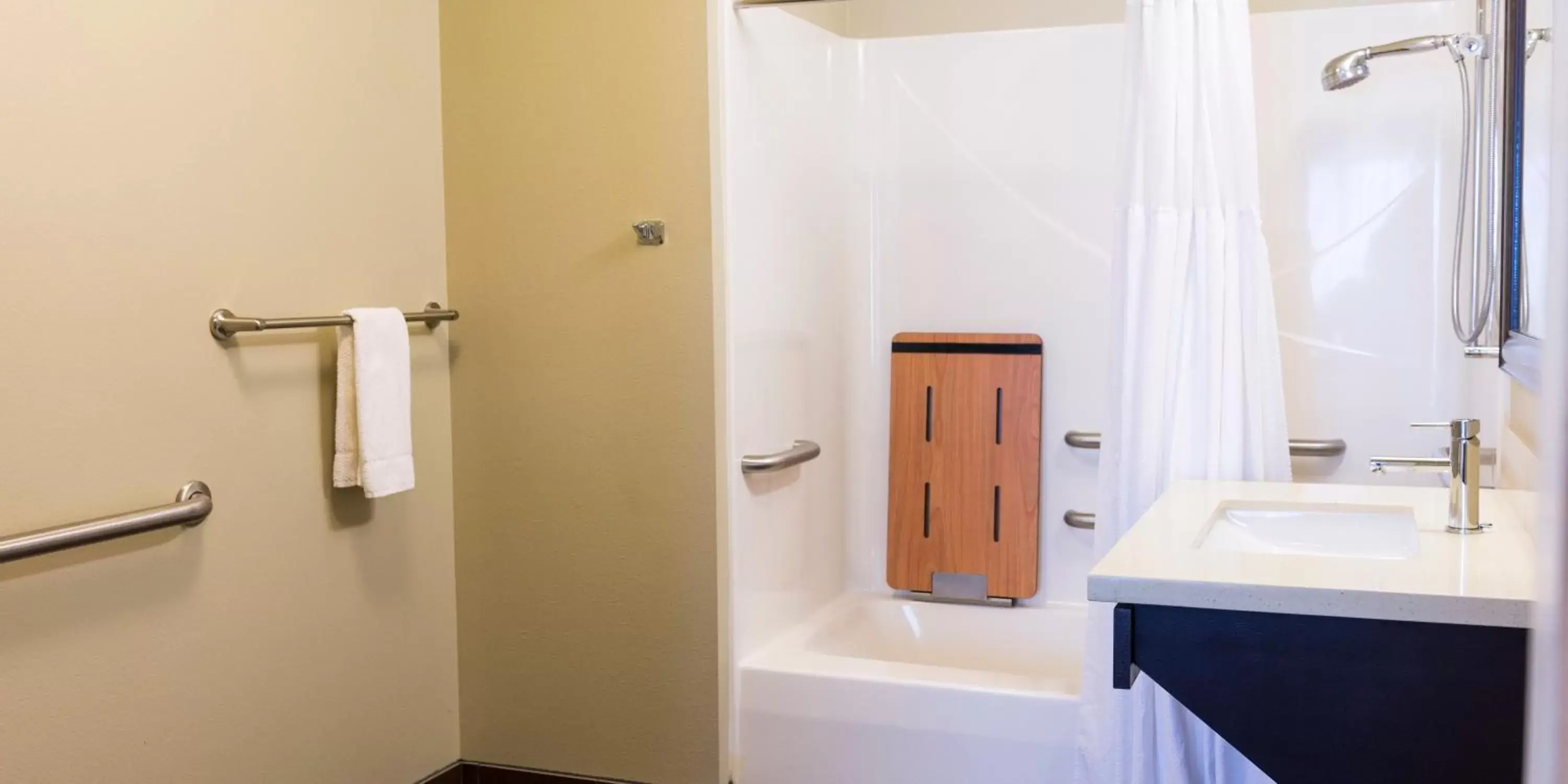 Photo of the whole room, Bathroom in Staybridge Suites Fargo, an IHG Hotel