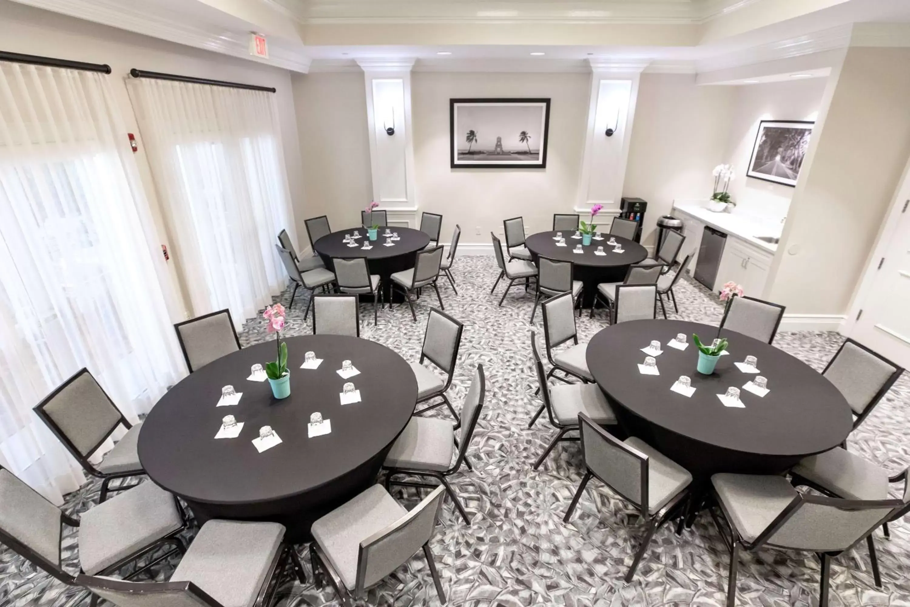 Meeting/conference room, Restaurant/Places to Eat in Homewood Suites by Hilton Palm Beach Gardens