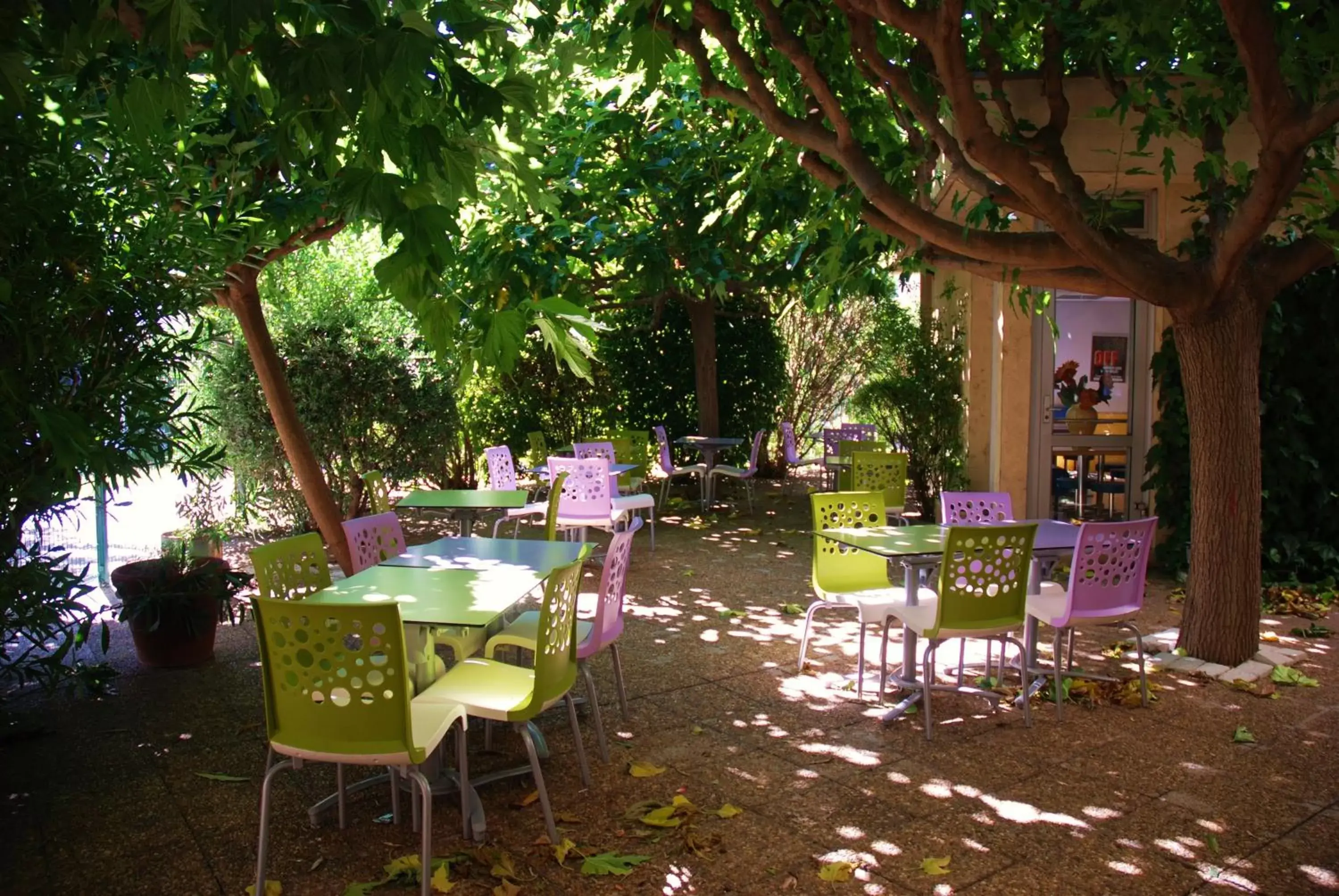 Balcony/Terrace, Restaurant/Places to Eat in ibis budget Avignon Centre
