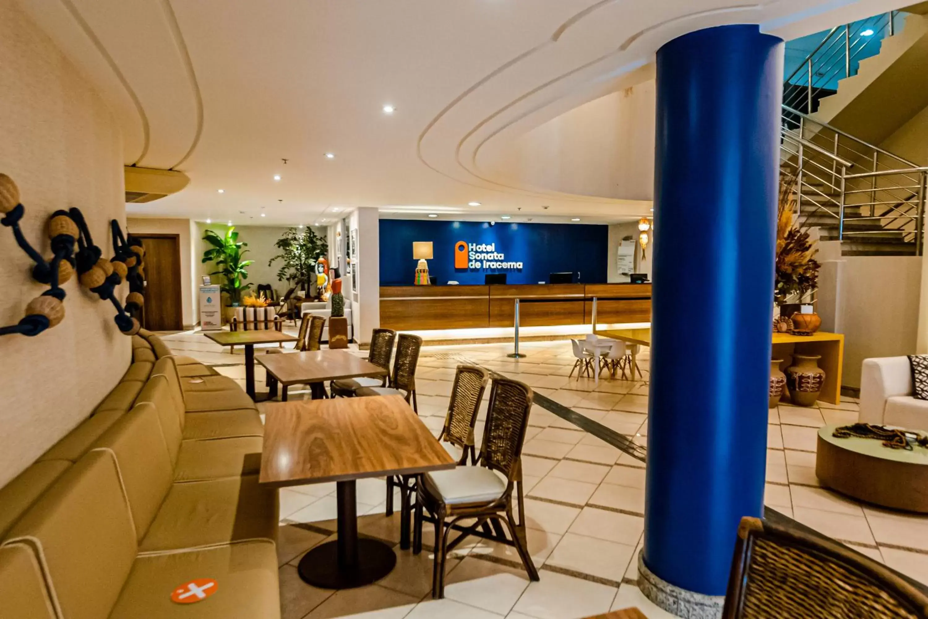 Lobby or reception, Restaurant/Places to Eat in Hotel Sonata de Iracema