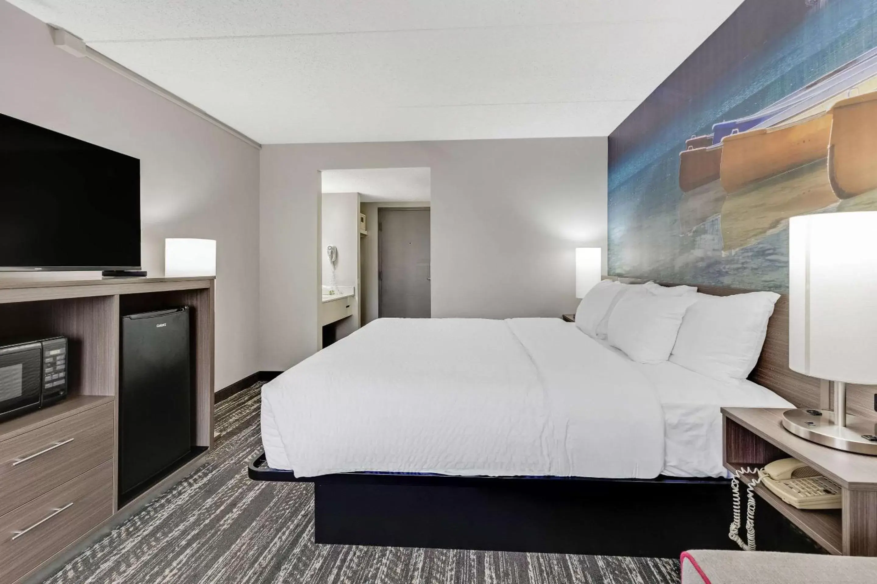Bedroom, Bed in Clarion Pointe by Choice Hotel