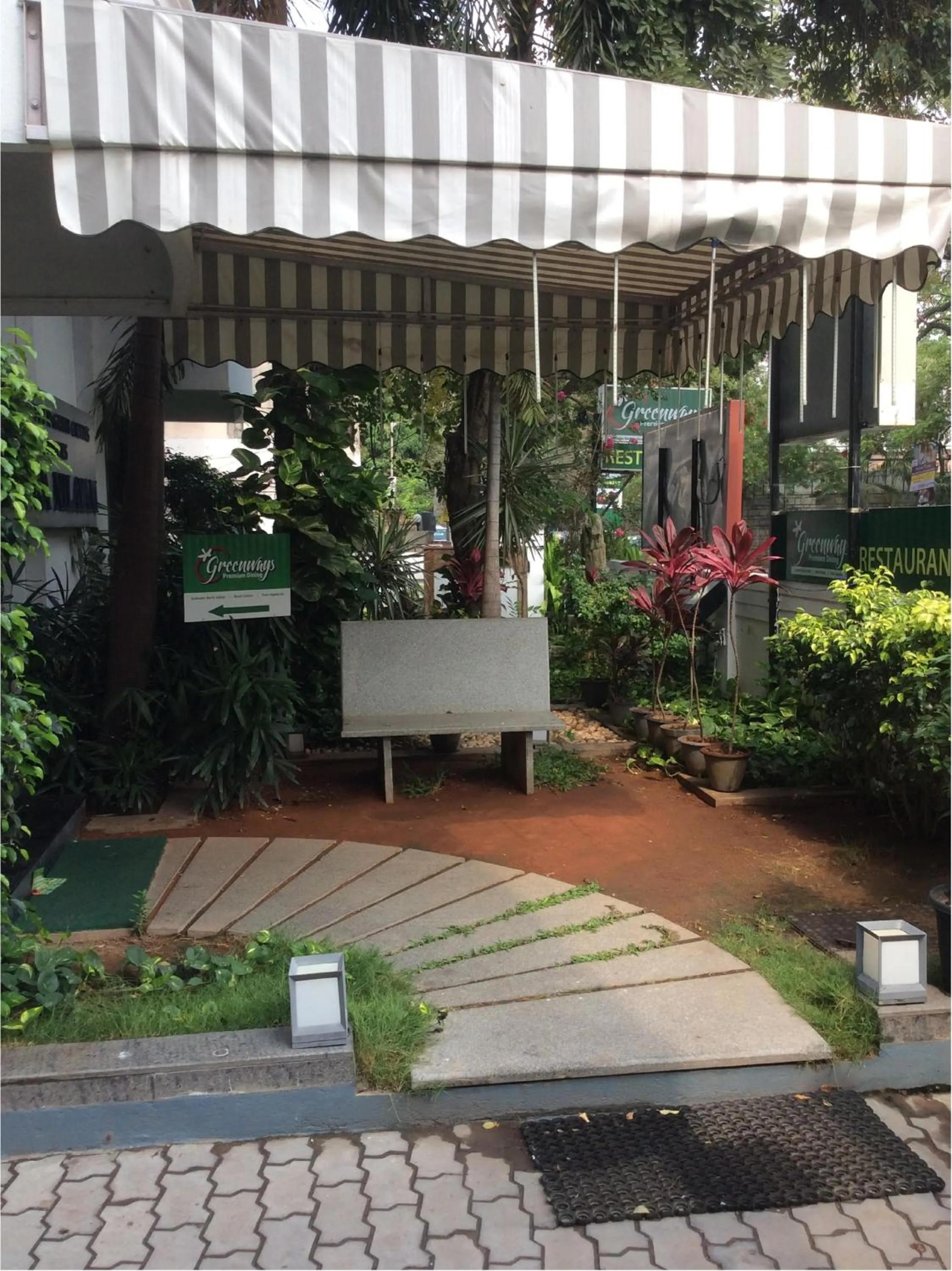 Garden in The Lotus Apartment Hotel, Venkatraman Street