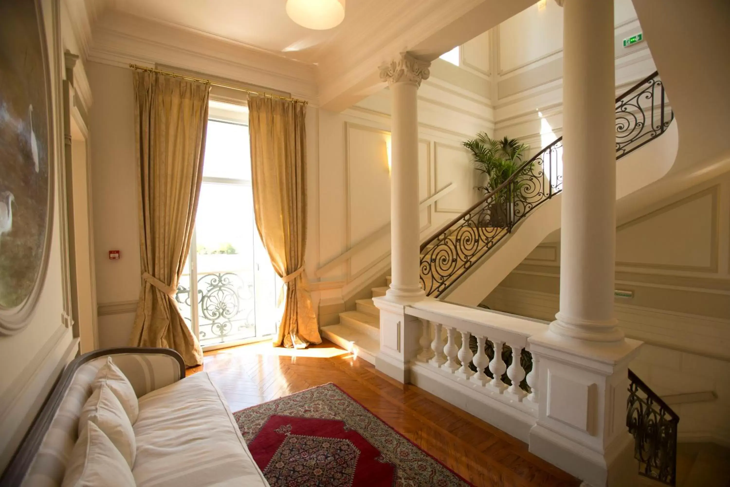 Other, Seating Area in Château Grattequina Hôtel