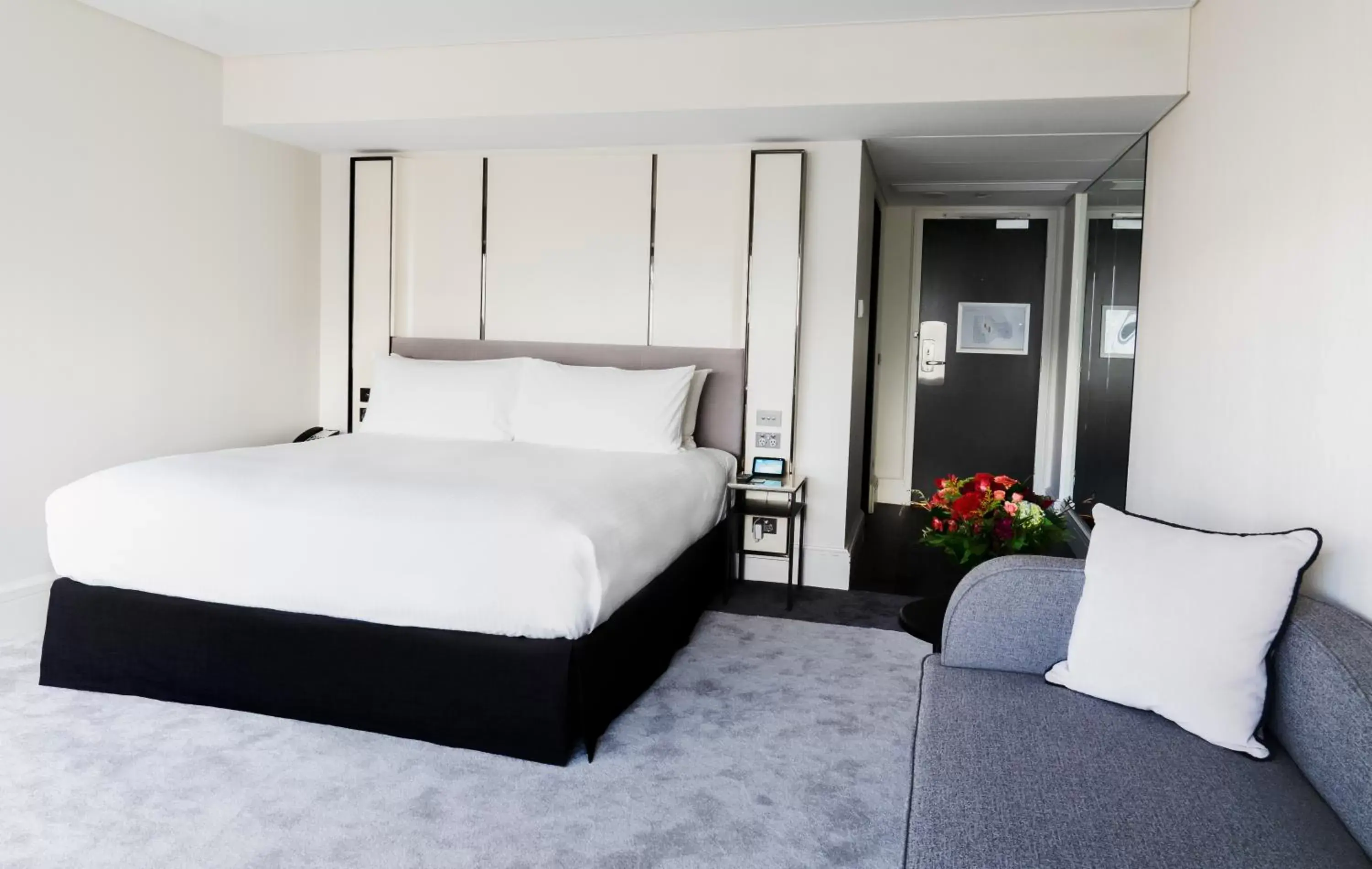 Bed in InterContinental Wellington, an IHG Hotel