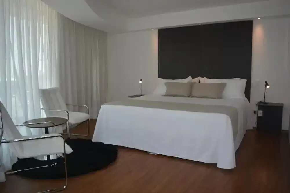 Photo of the whole room, Bed in Don Hotel