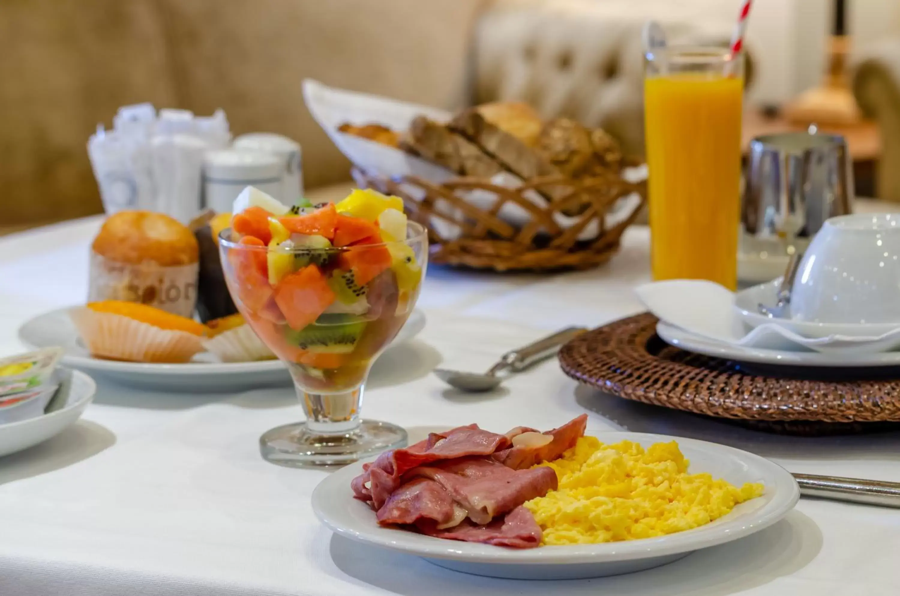 Buffet breakfast, Breakfast in Olissippo Castelo