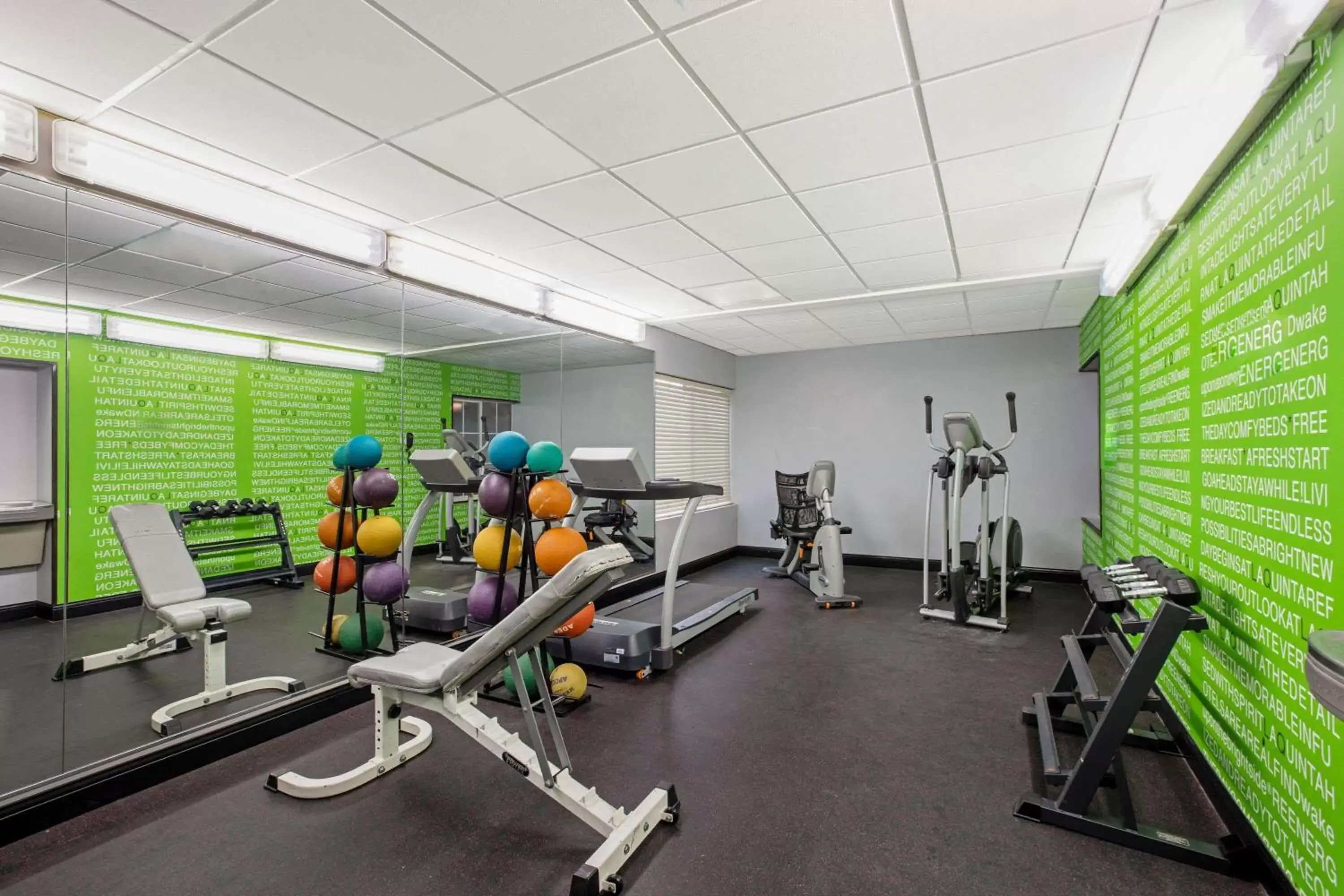 Fitness Center/Facilities in La Quinta by Wyndham Tulsa Airport / Expo Square