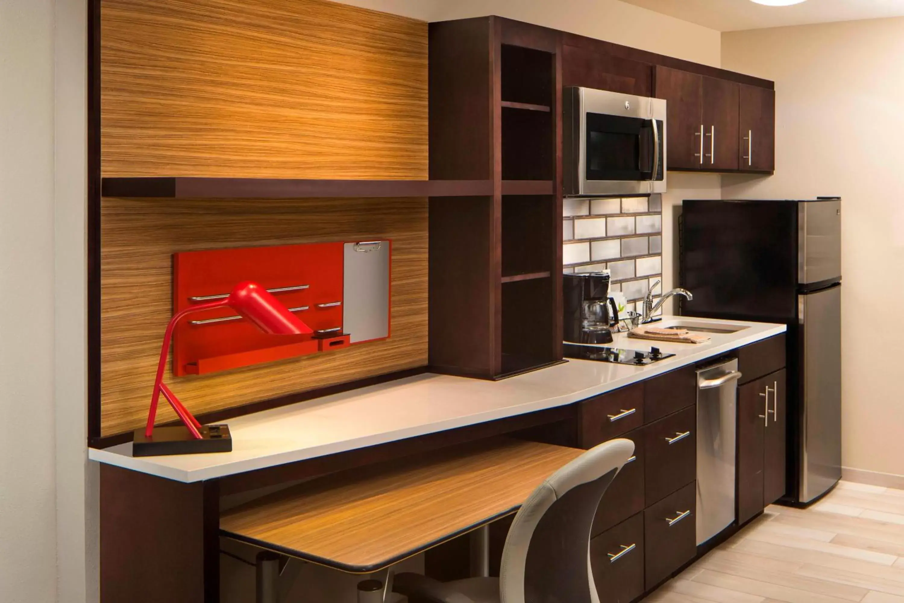 Kitchen or kitchenette, Kitchen/Kitchenette in TownePlace Suites by Marriott Foley at OWA