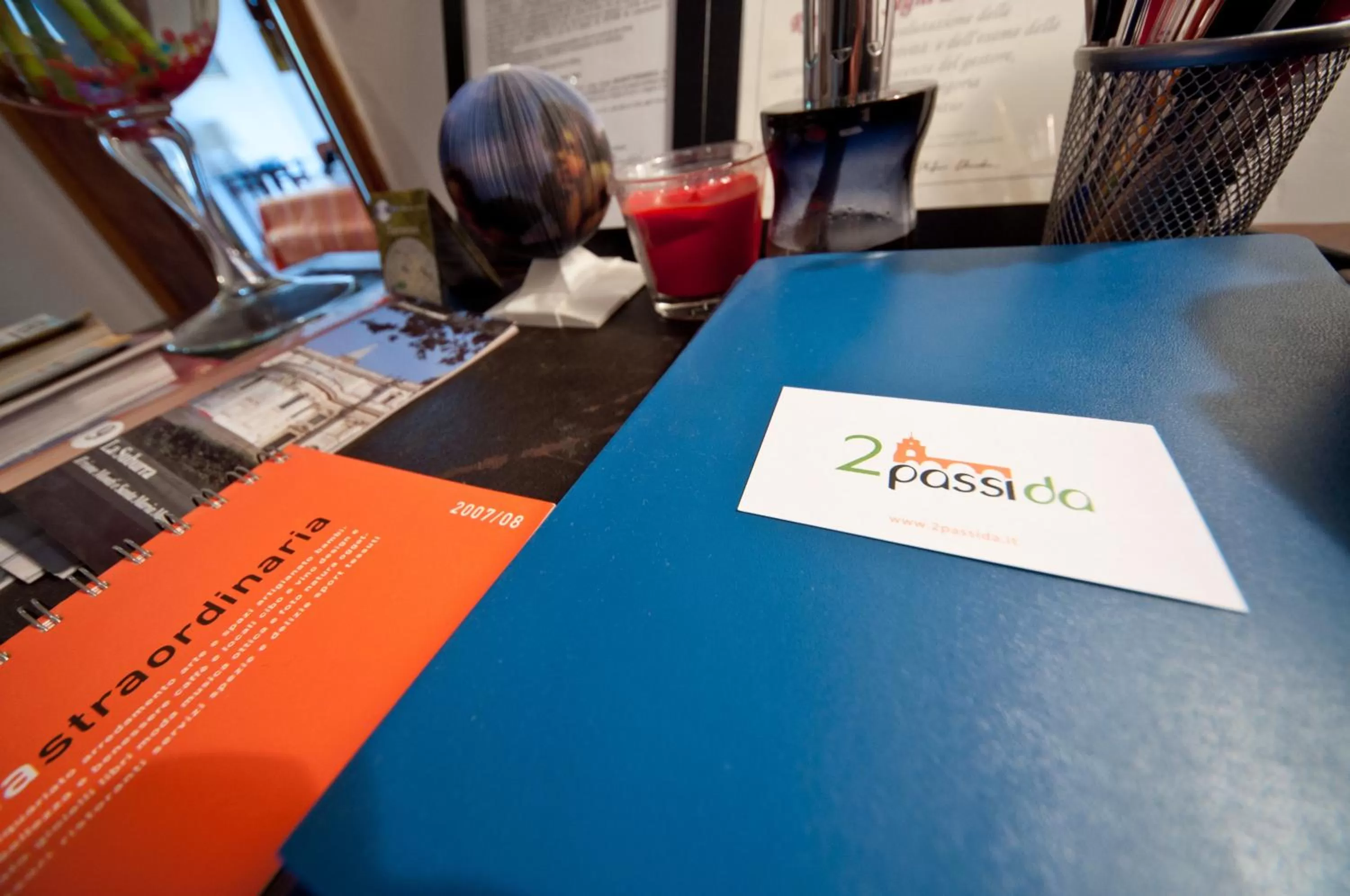 Property logo or sign in 2 Passi Da