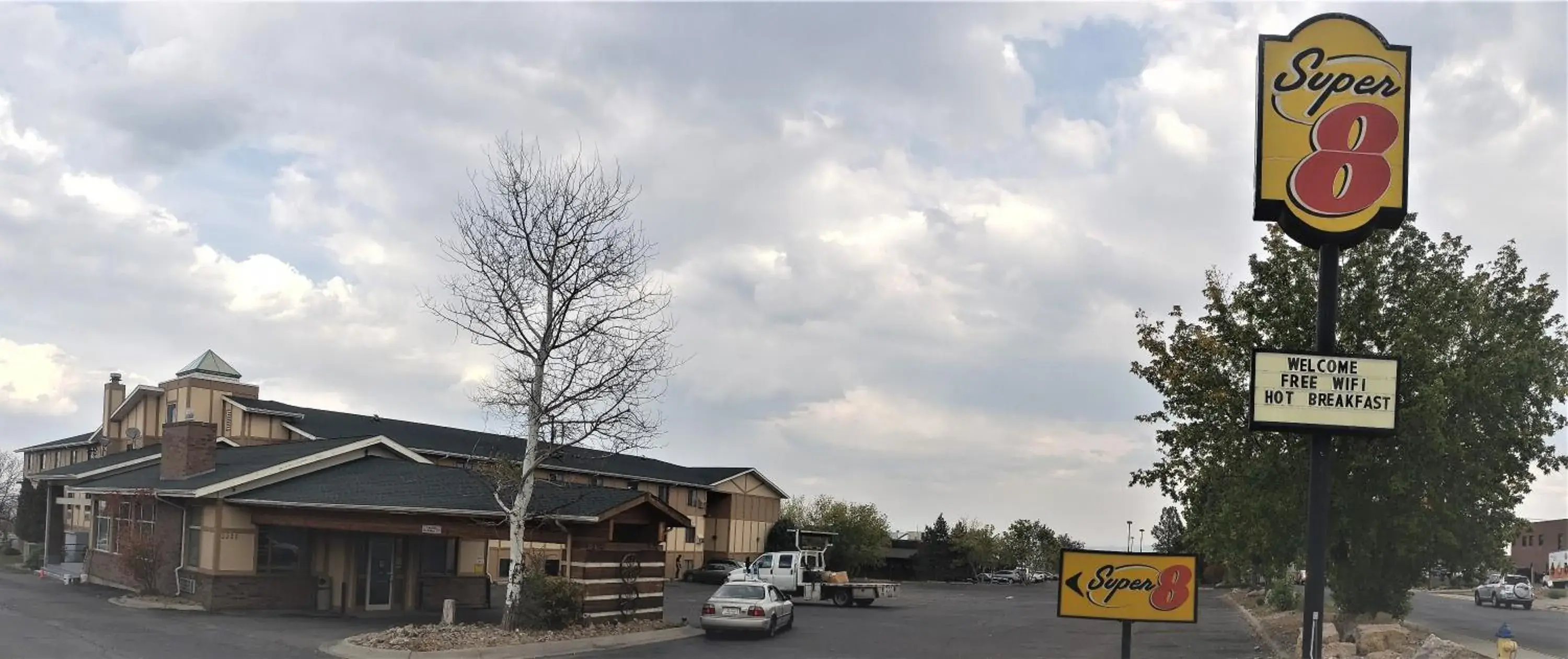 Property building in Super 8 by Wyndham Helena Property building in Super 8 by Wyndham Helena